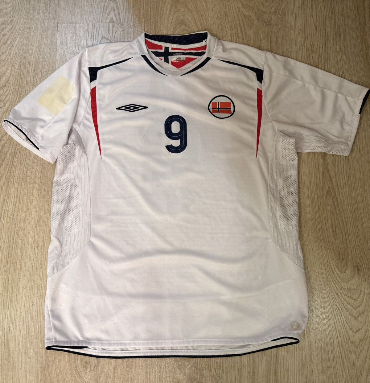 Umbro National team of Norway 🇳🇴 2005/2006 UMBRO Size US XL / EU 56 / 4 - 1 Thumbnail
