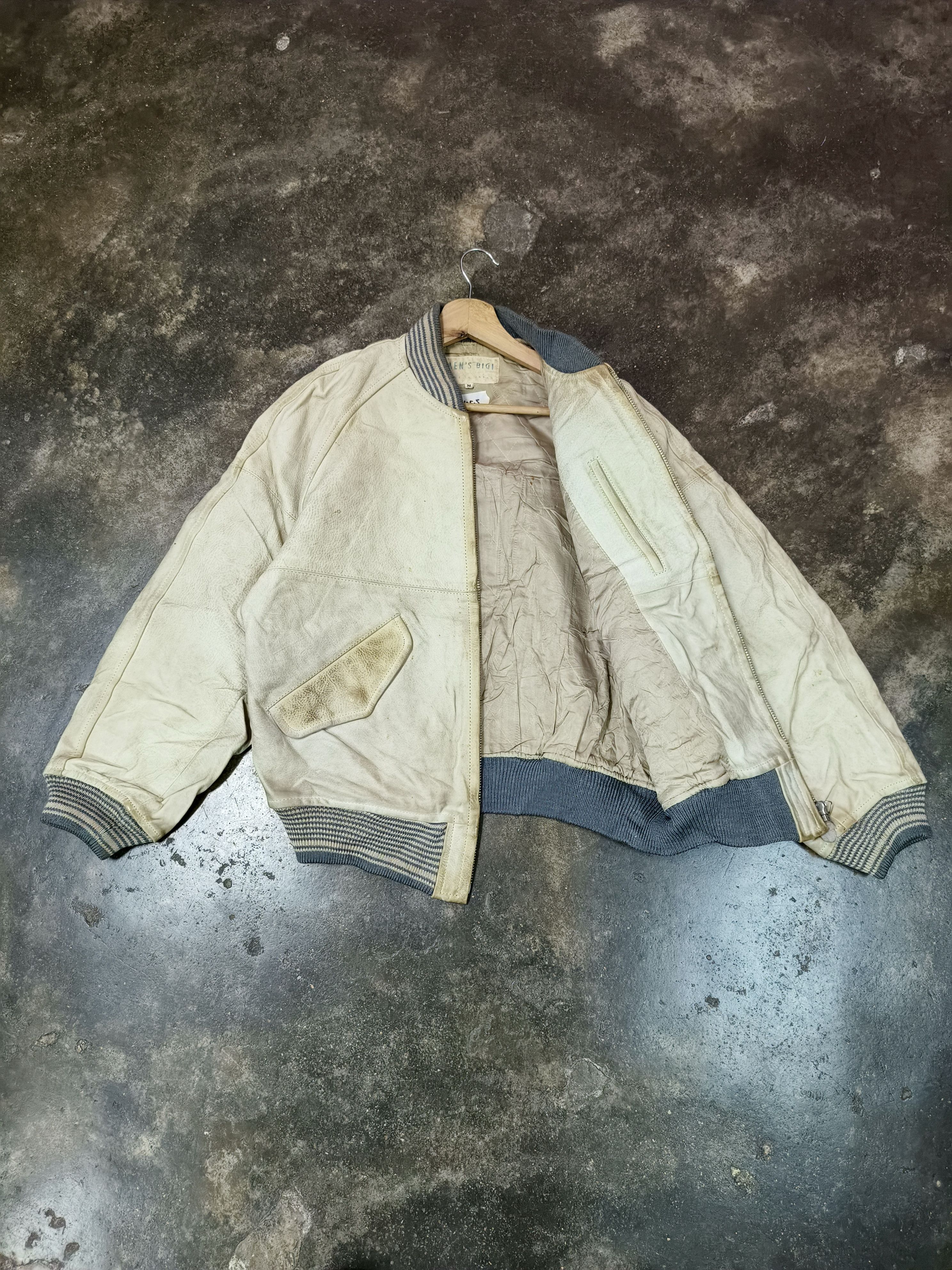BIGI VINTAGE MEN'S BIGI LEATHER VARSITY JACKET Size US M / EU 48-50 / 2 - 2 Thumbnail