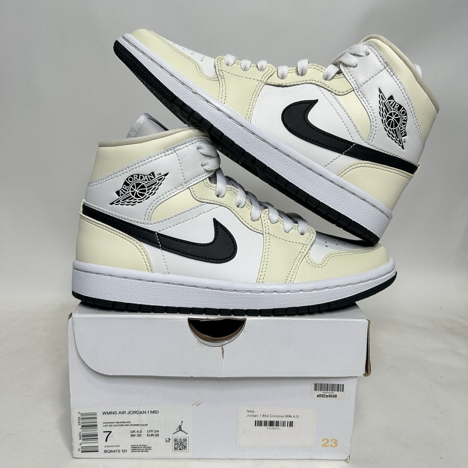 Jordan Brand Nike Air Jordan 1 Mid Retro WMNS “Coconut Milk” 2024 Size US 7 / IT 37 - 1 Thumbnail