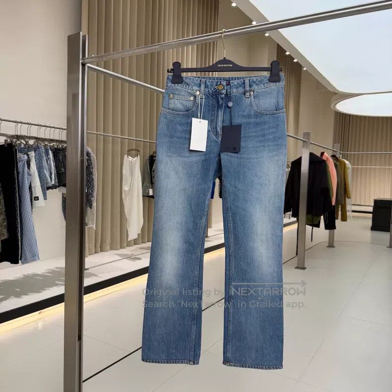 Louis Vuitton Louis Vuitton Wash Blue Straight Leg Jeans Size US 36 / EU 52 - 1 Thumbnail