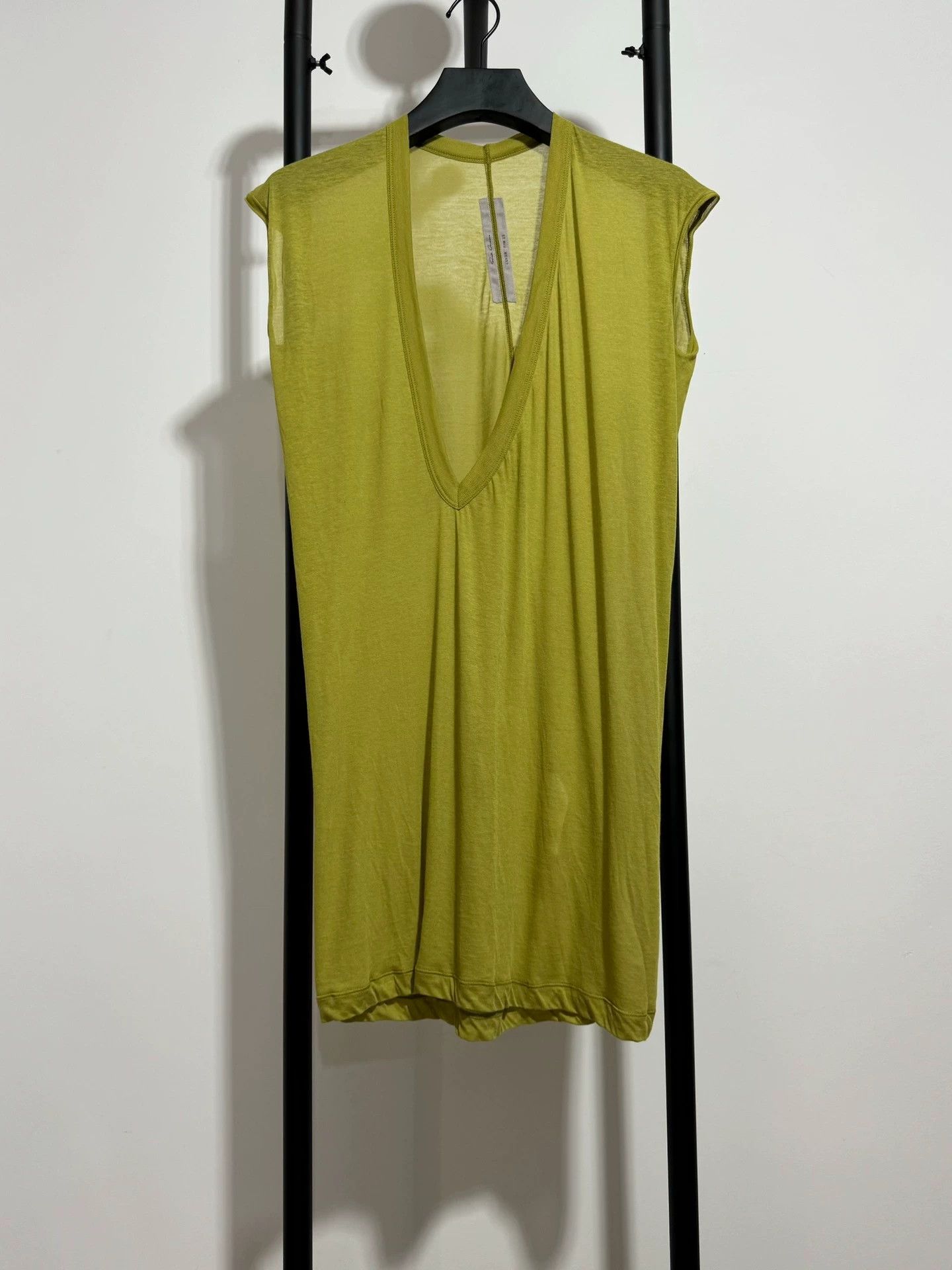 Rick Owens Rick Owens Deep V-Neck Lightweight Tank Top XS/S/L New Size US L / EU 52-54 / 3 - 1 Thumbnail