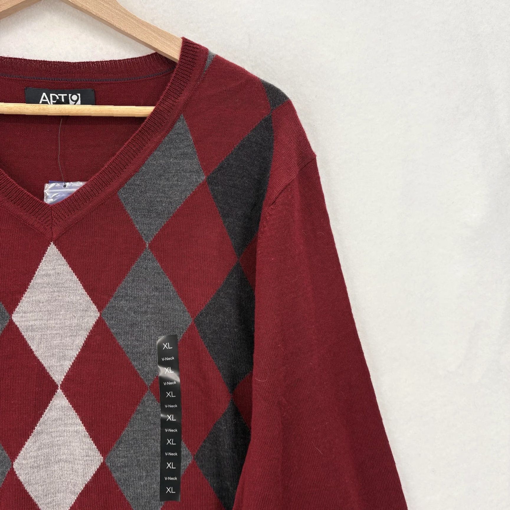 Apt. 9 Apt. 9 Sweater Mens XL Red Argyle V Neck Merino Wool Blend Knit Top Grandpa Size US XL / EU 56 / 4 - 2 Thumbnail