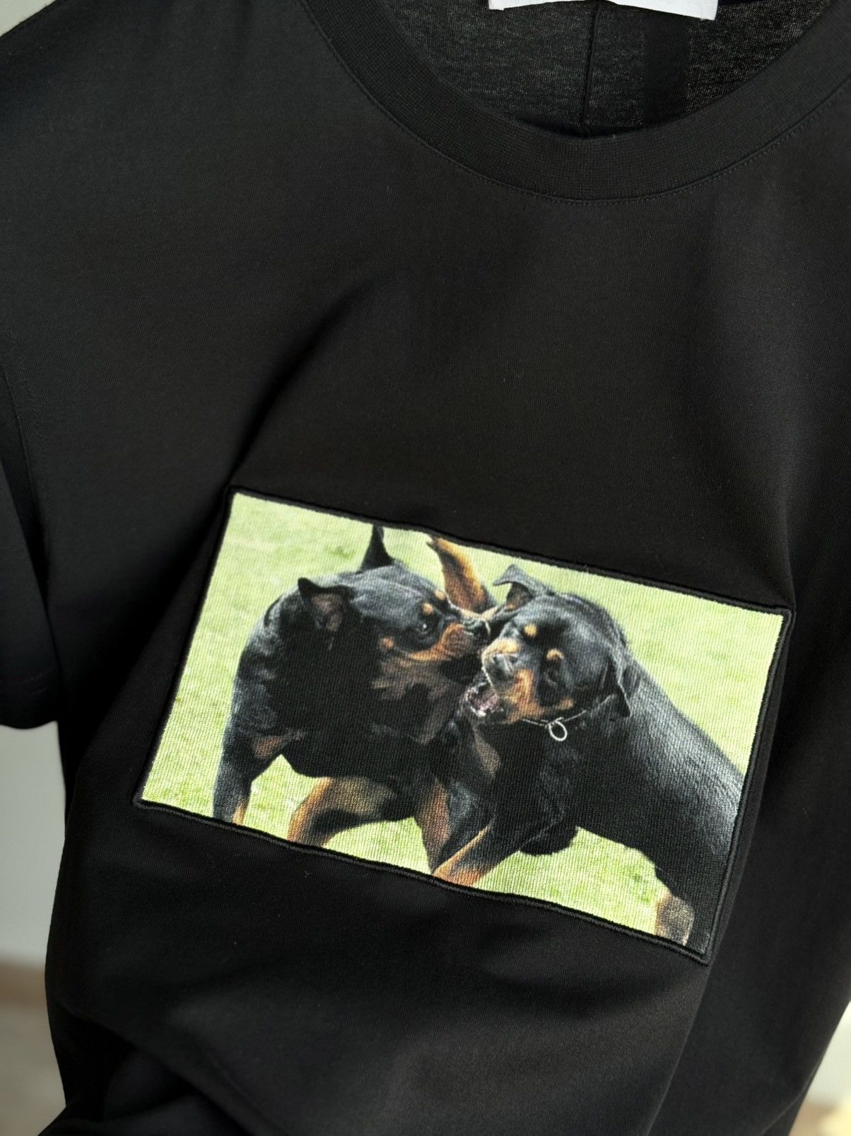 Givenchy Givenchy Rottweiler Tee Mens Black T-Shirt Size US S / EU 44-46 / 1 - 6 Thumbnail
