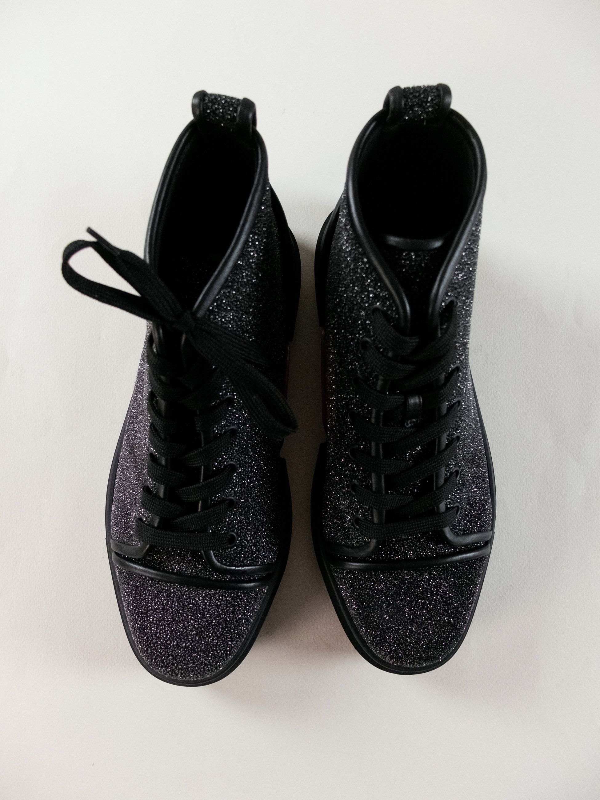 Christian Louboutin CHRISTIAN LOUBOUTIN Adolon black leather glitter sneakers Size US 11 / EU 44 - 4 Thumbnail