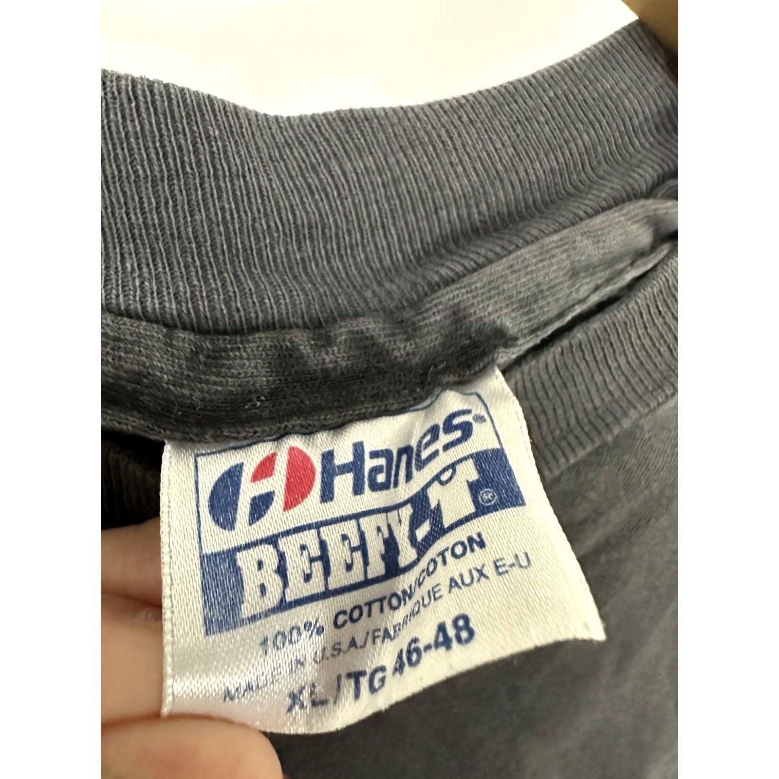 Hanes VTG 80s Hanes Beefy Pocket Front Faded Worn Cotton Blank SS T-Shirt XL USA Ladies? Size US XL / EU 56 / 4 - 3 Thumbnail