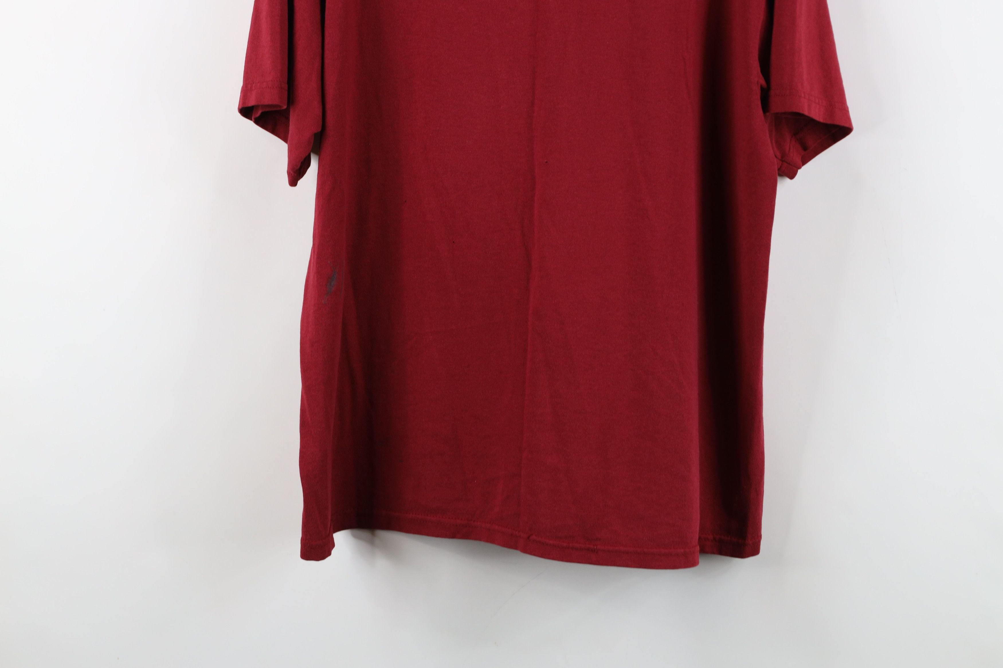 Vintage Vintage 90s Santiam River Yacht Tennis Club T-Shirt Red Size US L / EU 52-54 / 3 - 14 Thumbnail