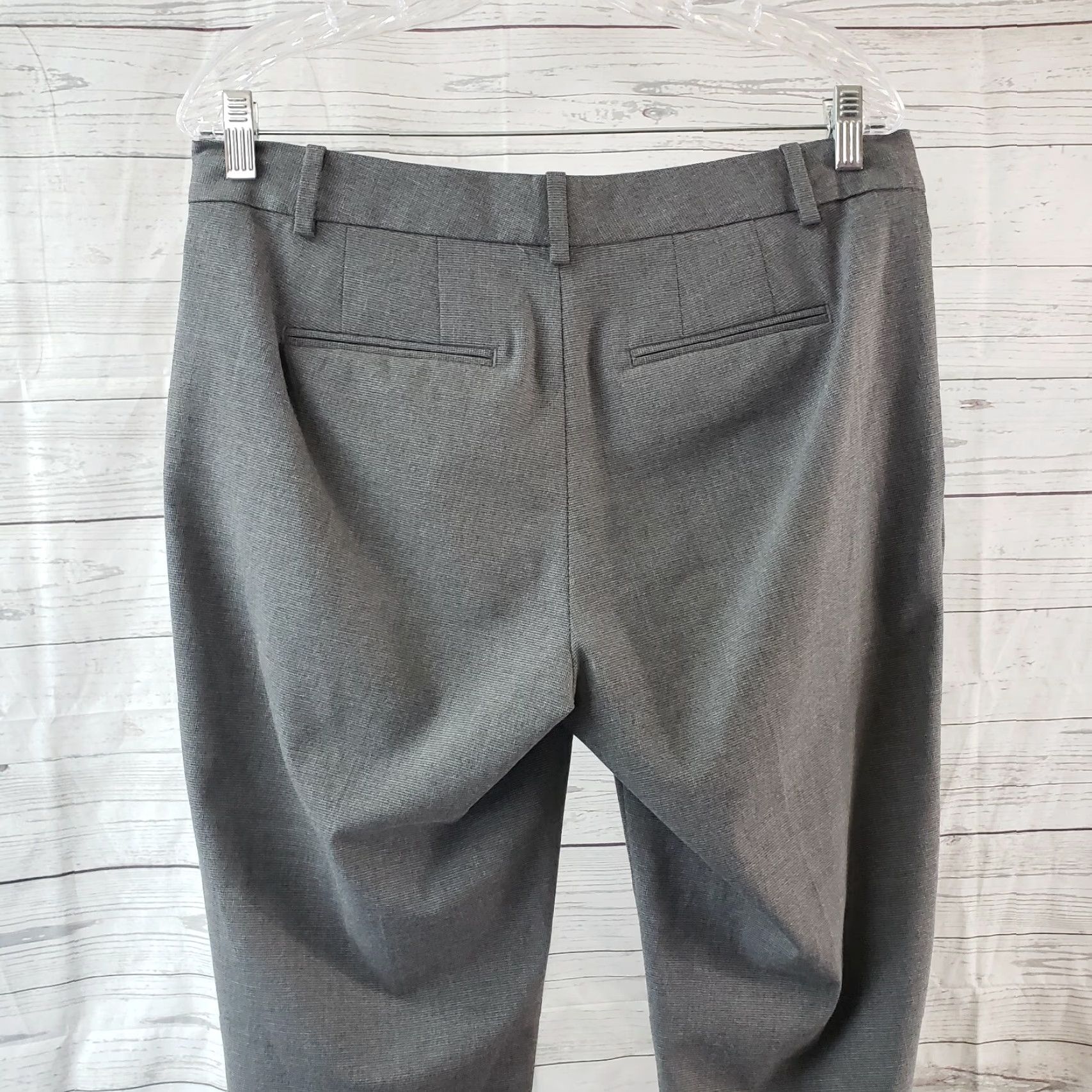 Banana Republic Banana Republic Womens Cropped Pants Sz 8 Gray Mid Rise Cuffed Pants Womens Cropped Gray 8 BanRepublic Size 30" / US 8 / IT 44 - 4 Thumbnail