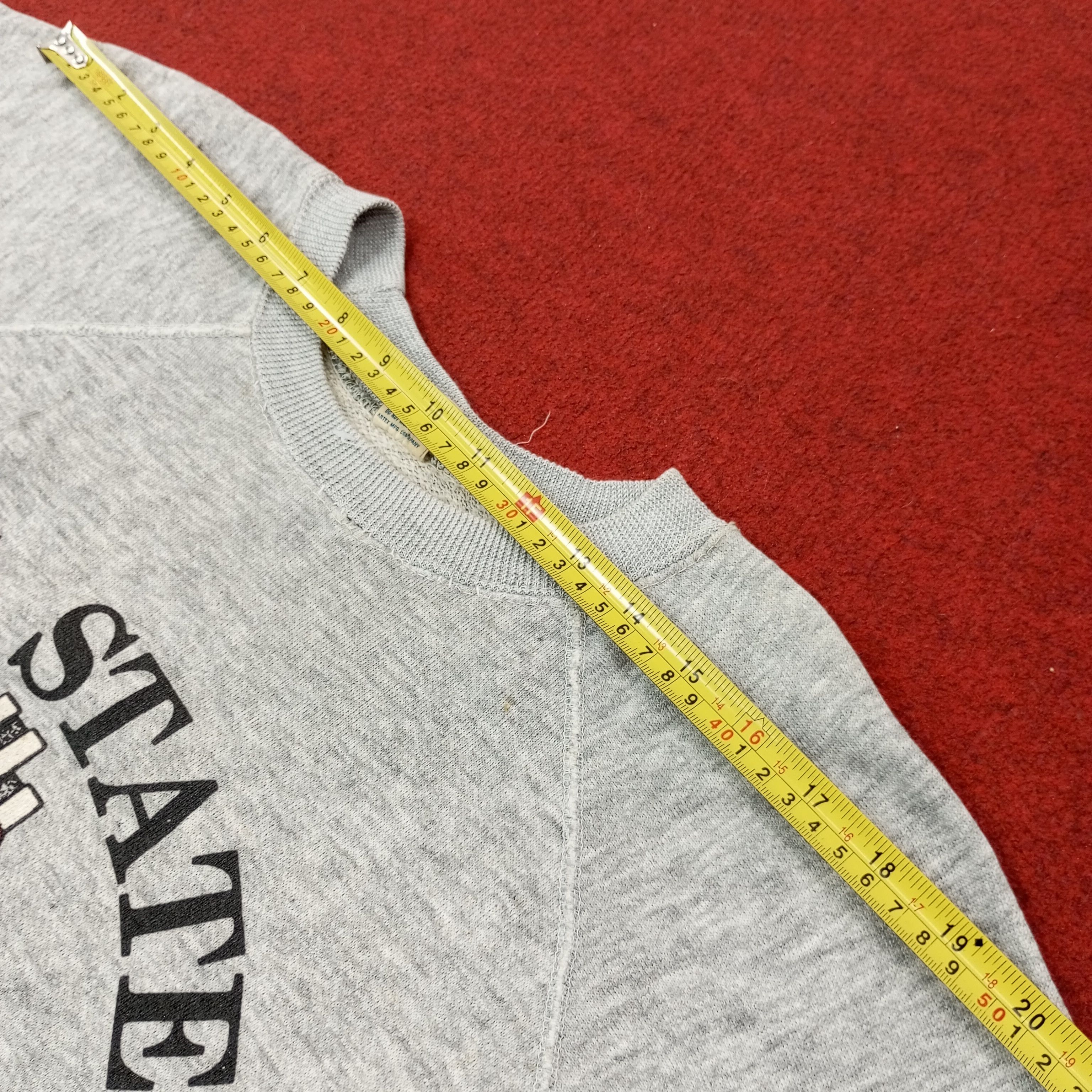 Vintage N.C State NCAA Wolfpack Vintage Sweatshirt c251n7 Size US M / EU 48-50 / 2 - 14 Thumbnail