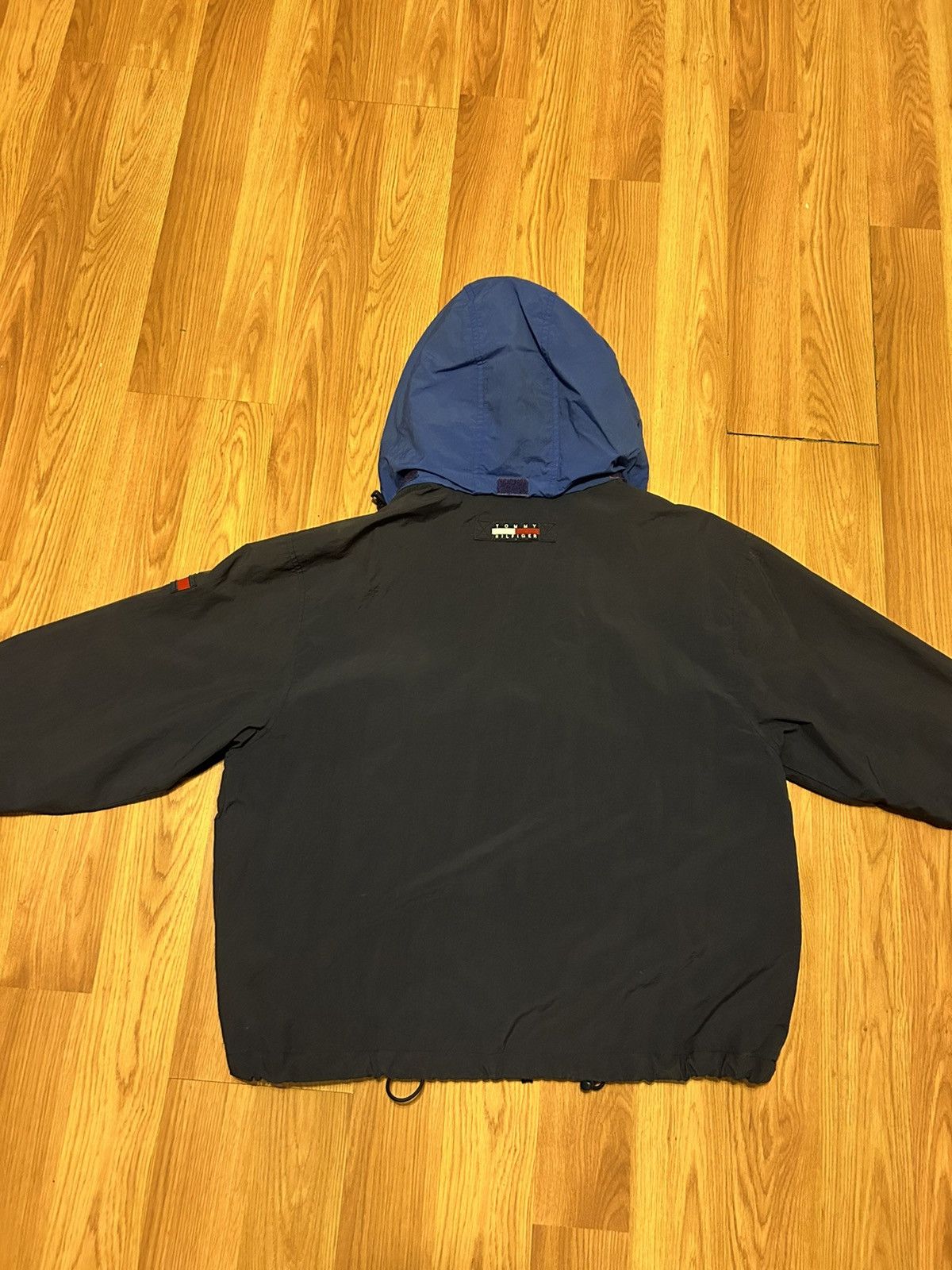 Tommy Hilfiger Tommy Hilfiger Light Jacket Outdoor Size Medium Size US M / EU 48-50 / 2 - 2 Thumbnail