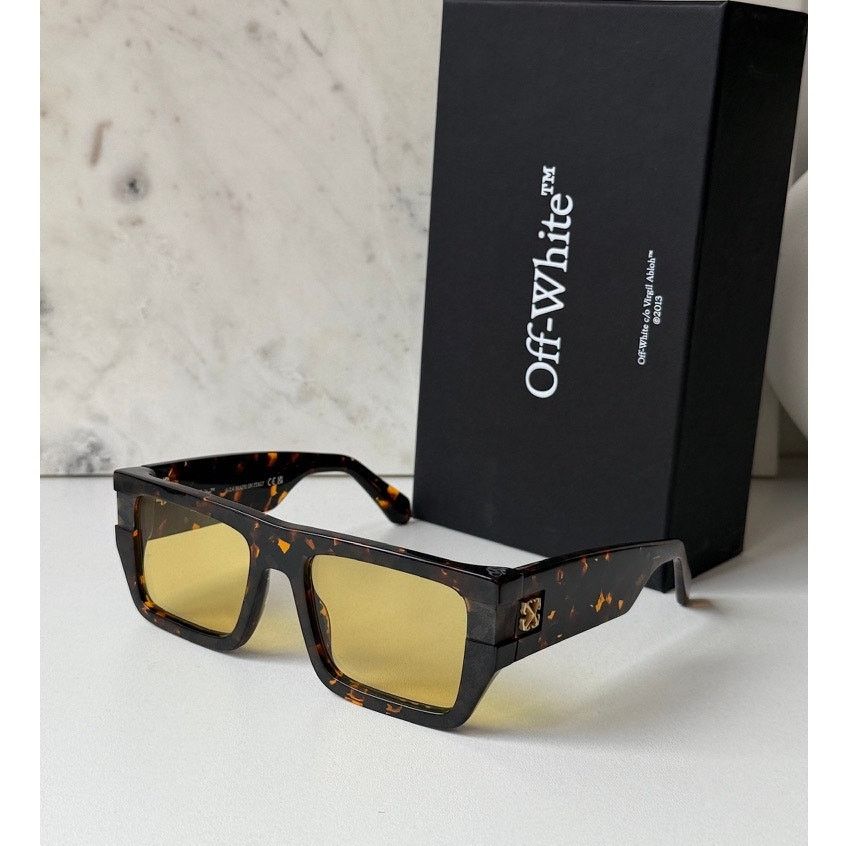 Off-White NEW Off White Chester Brown Yellow Lens Oversized Sunglasses Size ONE SIZE - 1 Thumbnail