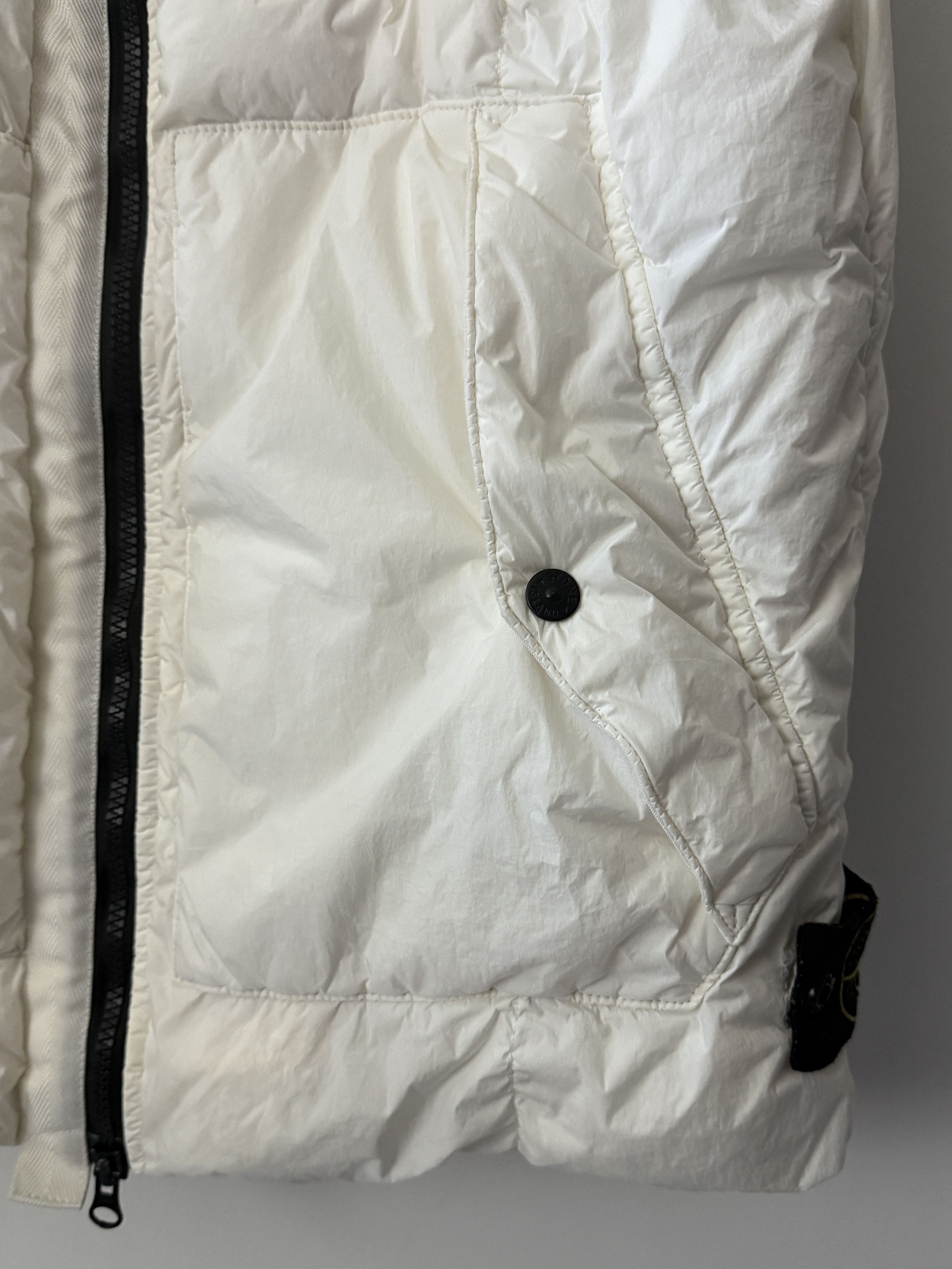 Stone Island Crinkle White Sleeveless Down Vest Size Large Size US L / EU 52-54 / 3 - 4 Thumbnail