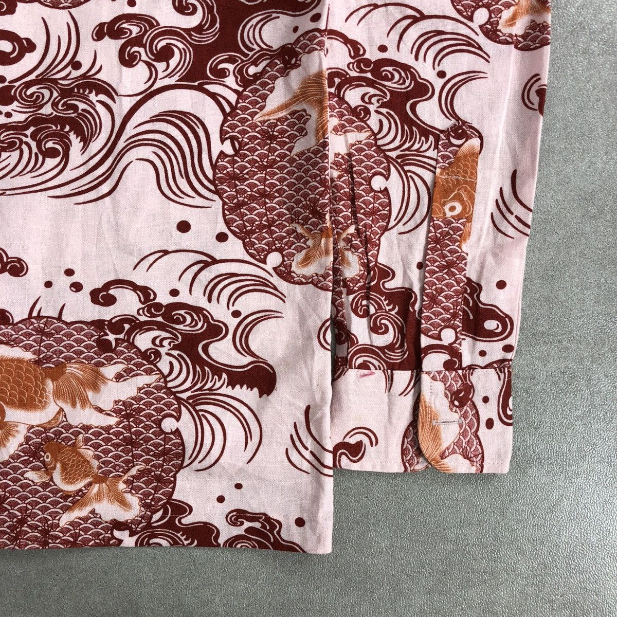 Japanese Brand 🇯🇵Vintage Japanese Classic Script Fish Koi Hawaiian Shirt Size US M / EU 48-50 / 2 - 12 Thumbnail