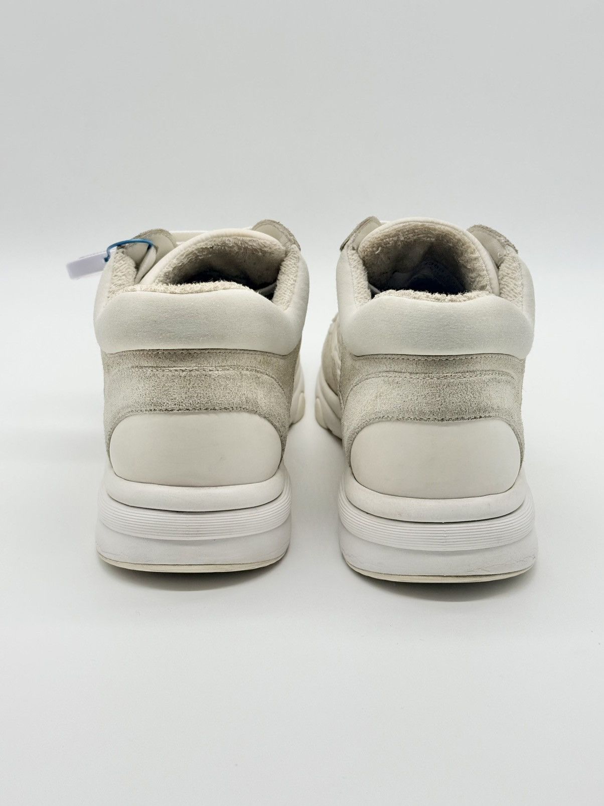 Chanel Size 7.5 - Chanel CC Logo Sneaker White Size US 7.5 / EU 40-41 - 5 Thumbnail