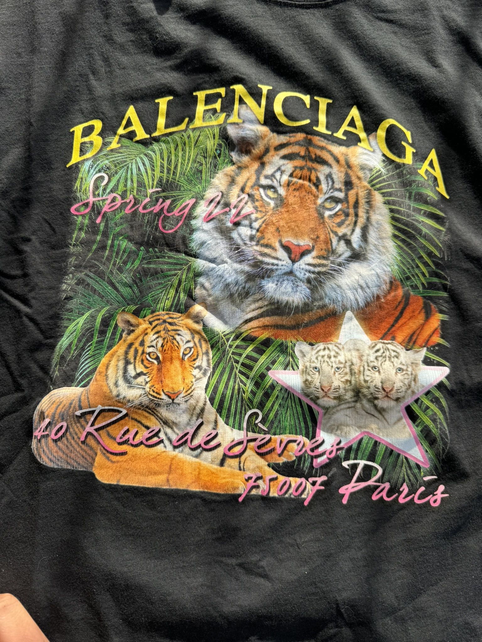 Balenciaga BALENCIAGA TIGER TEE Size US L / EU 52-54 / 3 - 3 Thumbnail