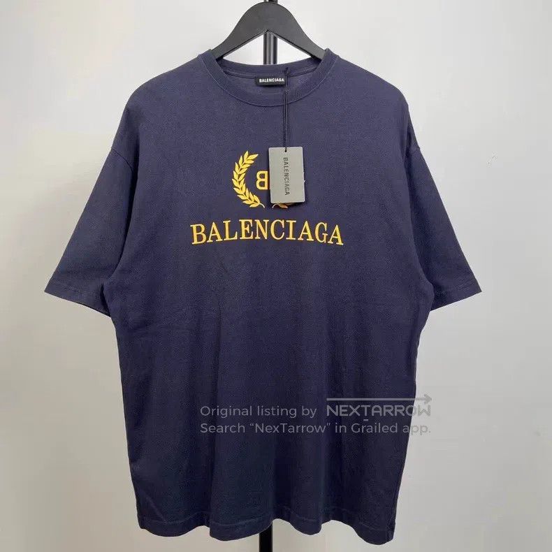 Balenciaga Balenciaga Navy Wheat Short Sleeve Size US S / EU 44-46 / 1 - 1 Thumbnail