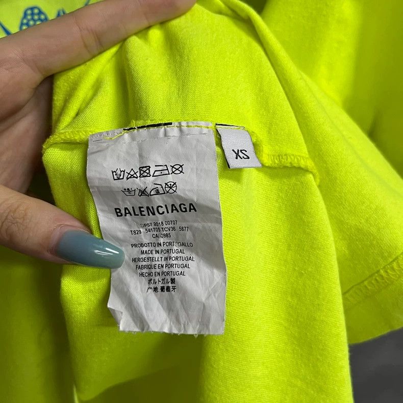 Balenciaga Balenciaga Fluorescent Yellow Round Neck Short Sleeve T-Sh Size US XS / EU 42 / 0 - 3 Thumbnail