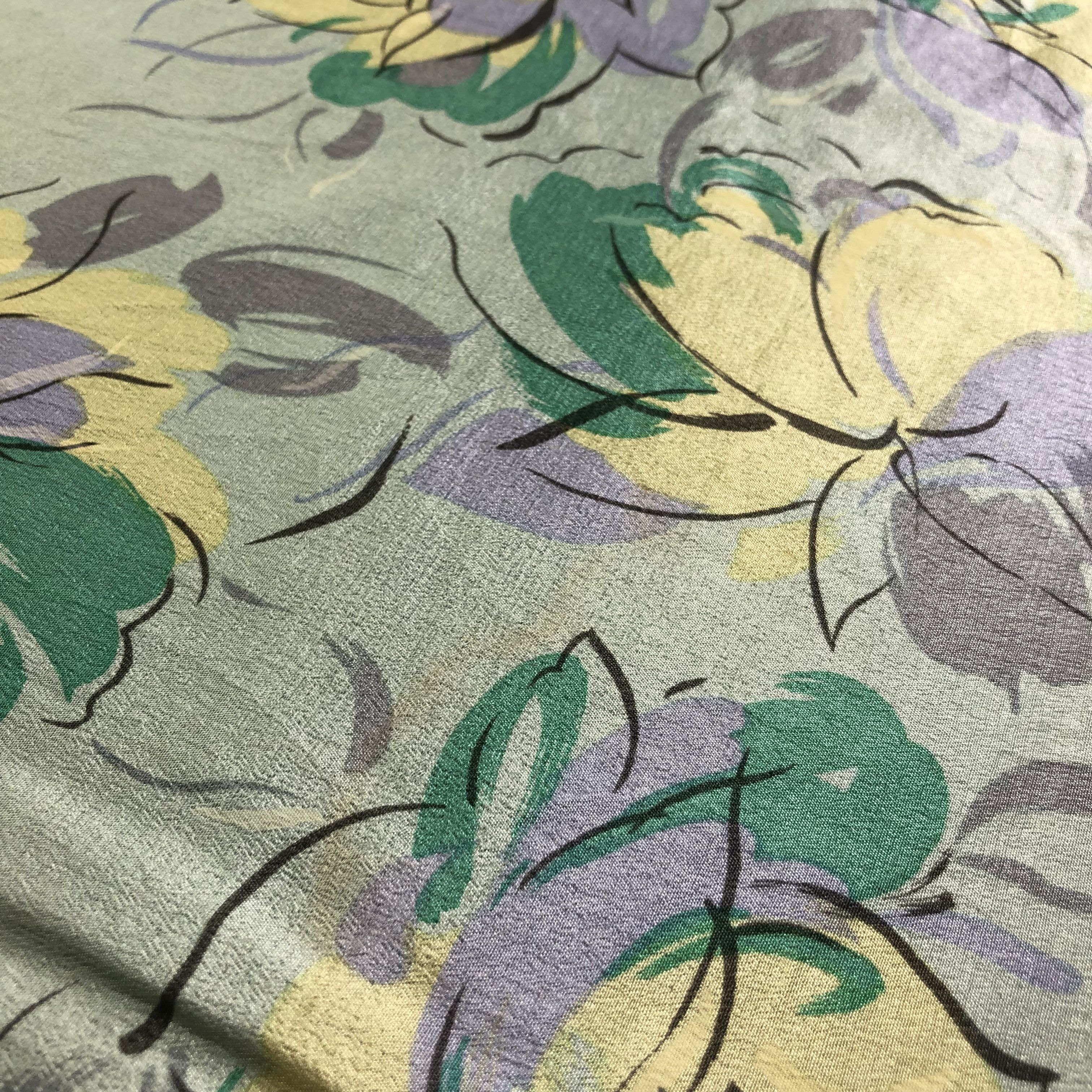 Pierre Cardin Vintage Pierre Cardin Floral Hand Rolled Silk Scarf M954 Size ONE SIZE - 7 Thumbnail