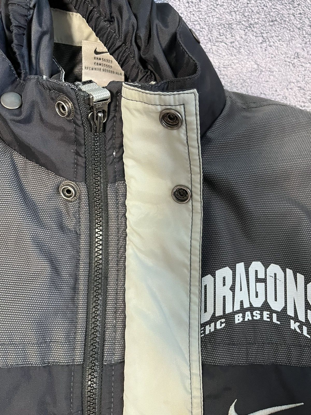 Nike Nike Kids Boys Jacket Dragons EHC Basel KLH Hockey Vintage Size US XS / EU 42 / 0 - 18 Thumbnail