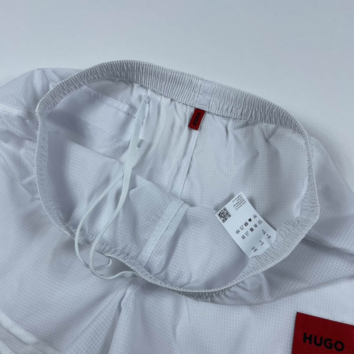 Hugo × Hugo Boss Hugo Boss Swim Beach Shorts Size US 32 / EU 48 - 8 Thumbnail