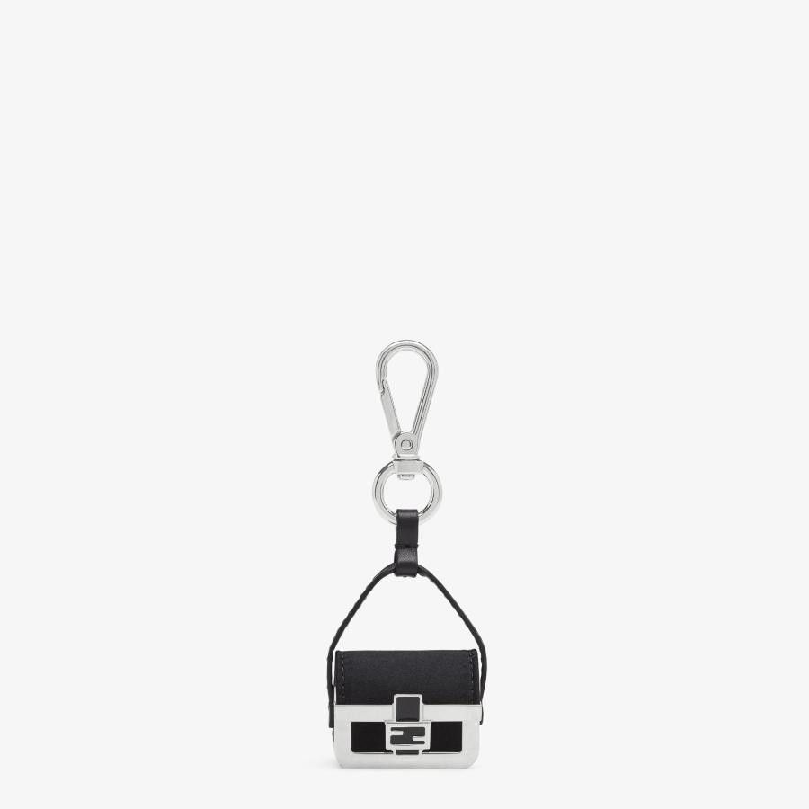 Fendi o1loc1c0824 Size: OS / Charm Bags in Black Size ONE SIZE - 1 Thumbnail