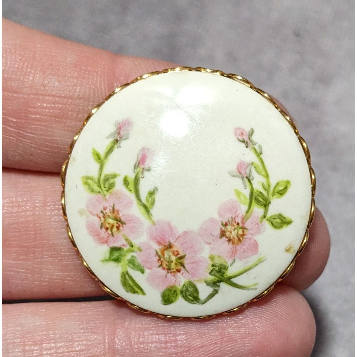 Other Vintage Cottagecore Floral Ceramic Hand Painted Brooch Size ONE SIZE - 5 Thumbnail