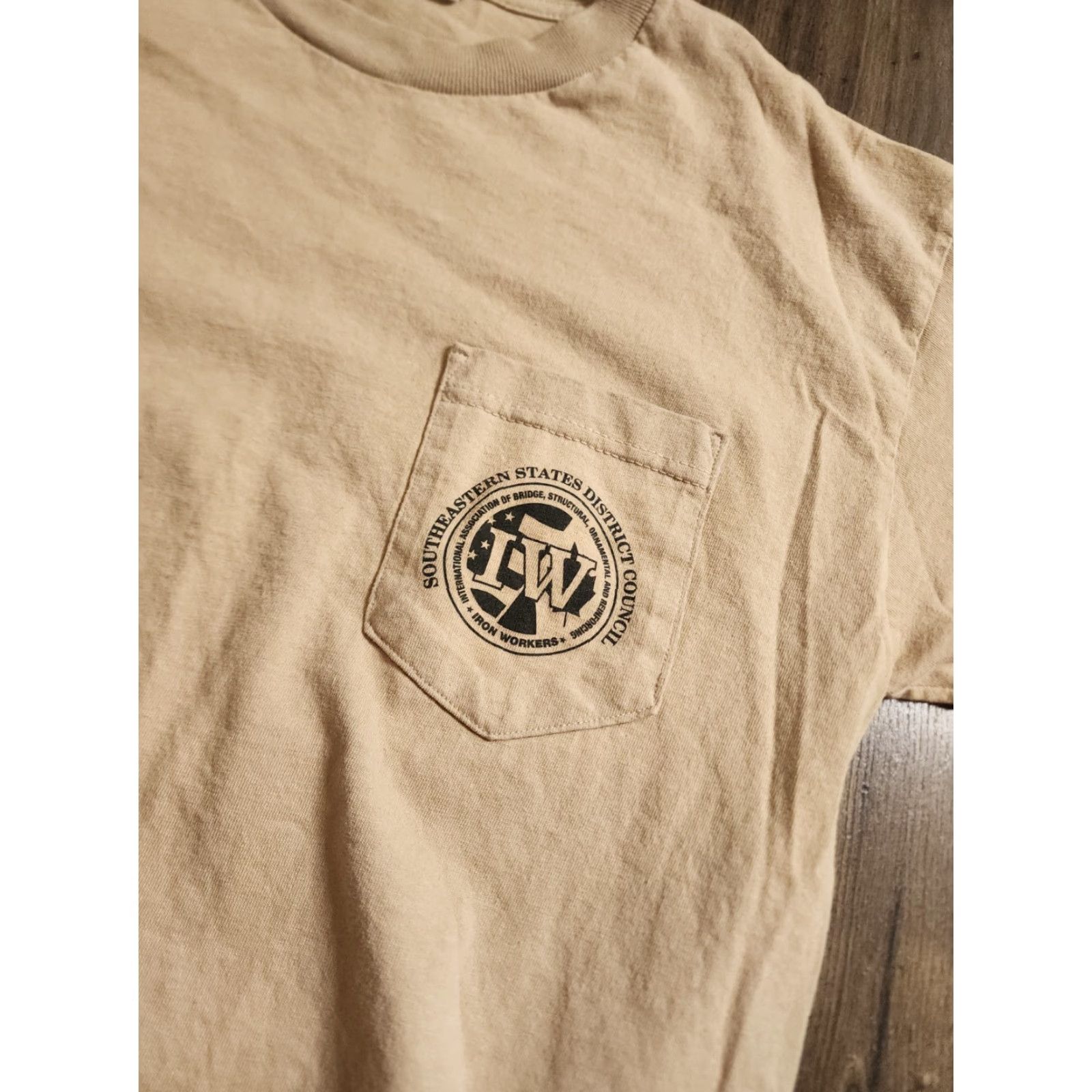 Doublet Bayside Mens L T Shirt Union Graphic Print Double-Sided Local 447 Iron Workers Beige Cotton Crew Neck Short Sleeve Regular Mens Size US L / EU 52-54 / 3 - 2 Thumbnail