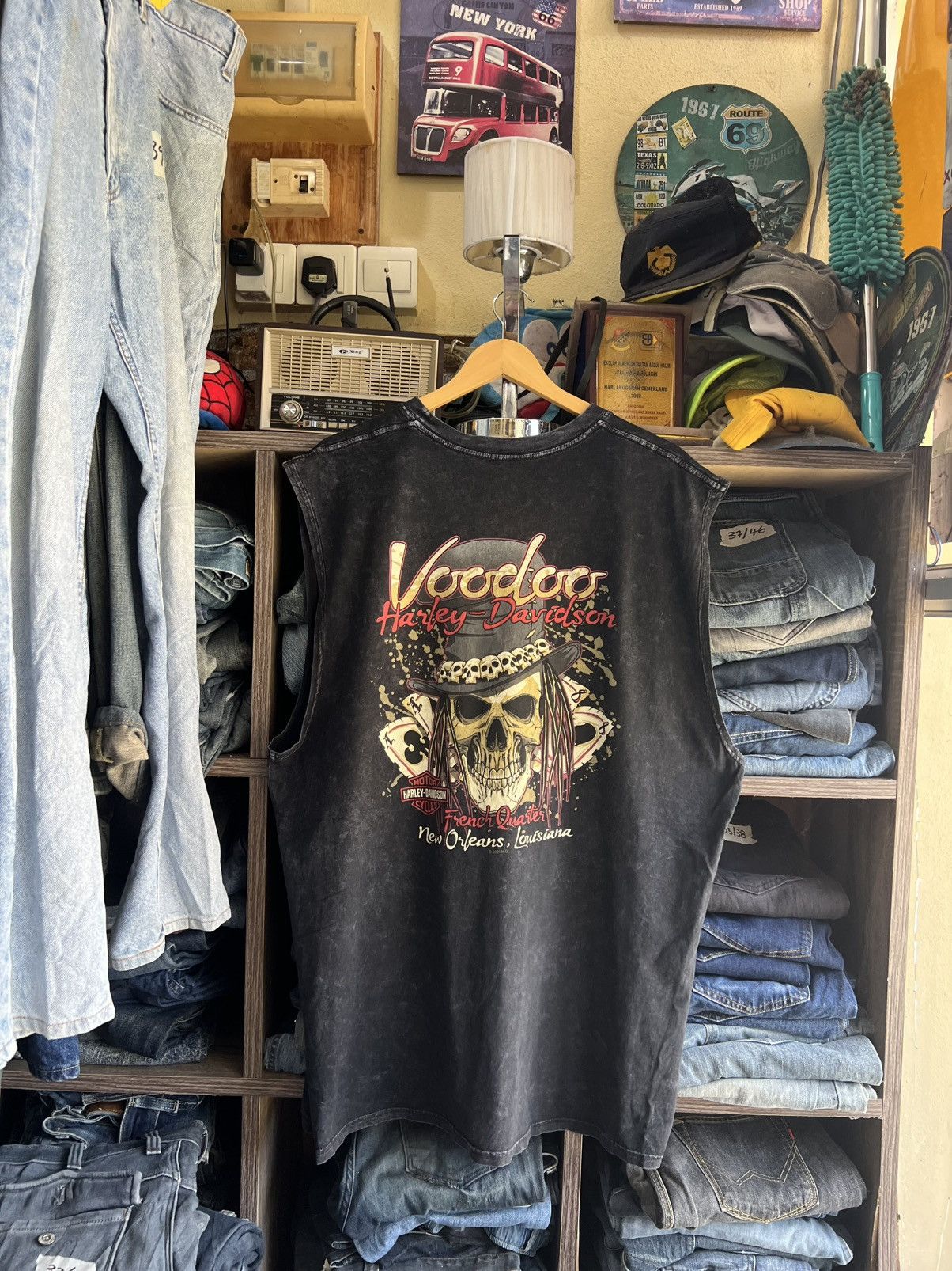 Harley Davidson 🔥Rare Voodoo Harley Davidson Sleeveless Tee Size US XL / EU 56 / 4 - 1 Thumbnail