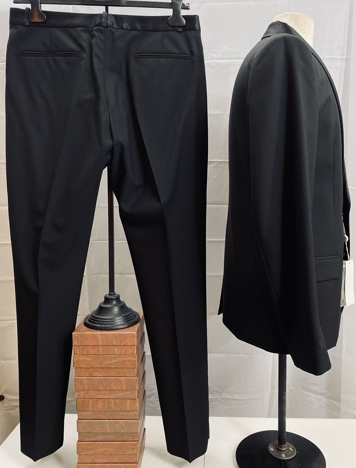 Maison Margiela Maison Margiela 🇮🇹 Black Wool Shawl Lapel 2-btn Tux 50R NWT Size 40R - 6 Thumbnail