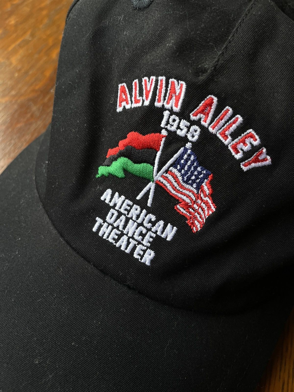Champion × DENIM TEARS Denim Tears X Champion USA Alvin Alley Theatre dad cap Size ONE SIZE - 3 Thumbnail