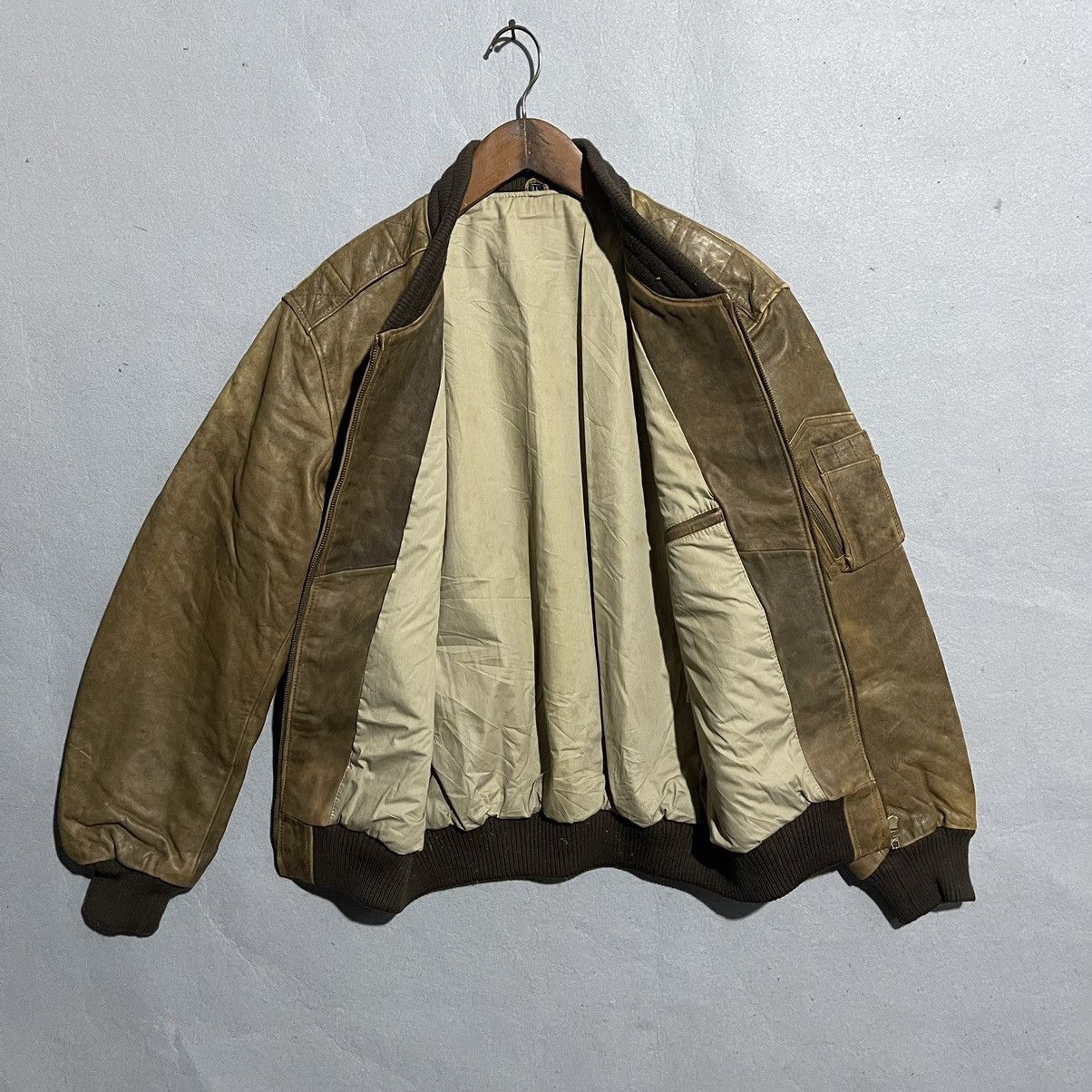 Leather Vintage Distressed Leather Bomber Jacket – Brown – Size L Size US L / EU 52-54 / 3 - 7 Thumbnail