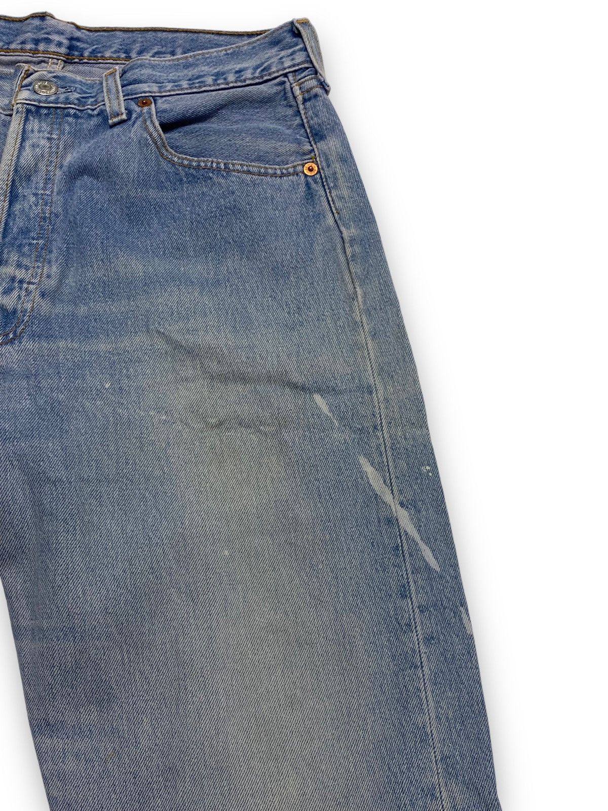 Levi's Vintage Clothing 90s Vintage LEVI'S Light Blue Denim Distressed Shorts Size US 31 - 12 Thumbnail
