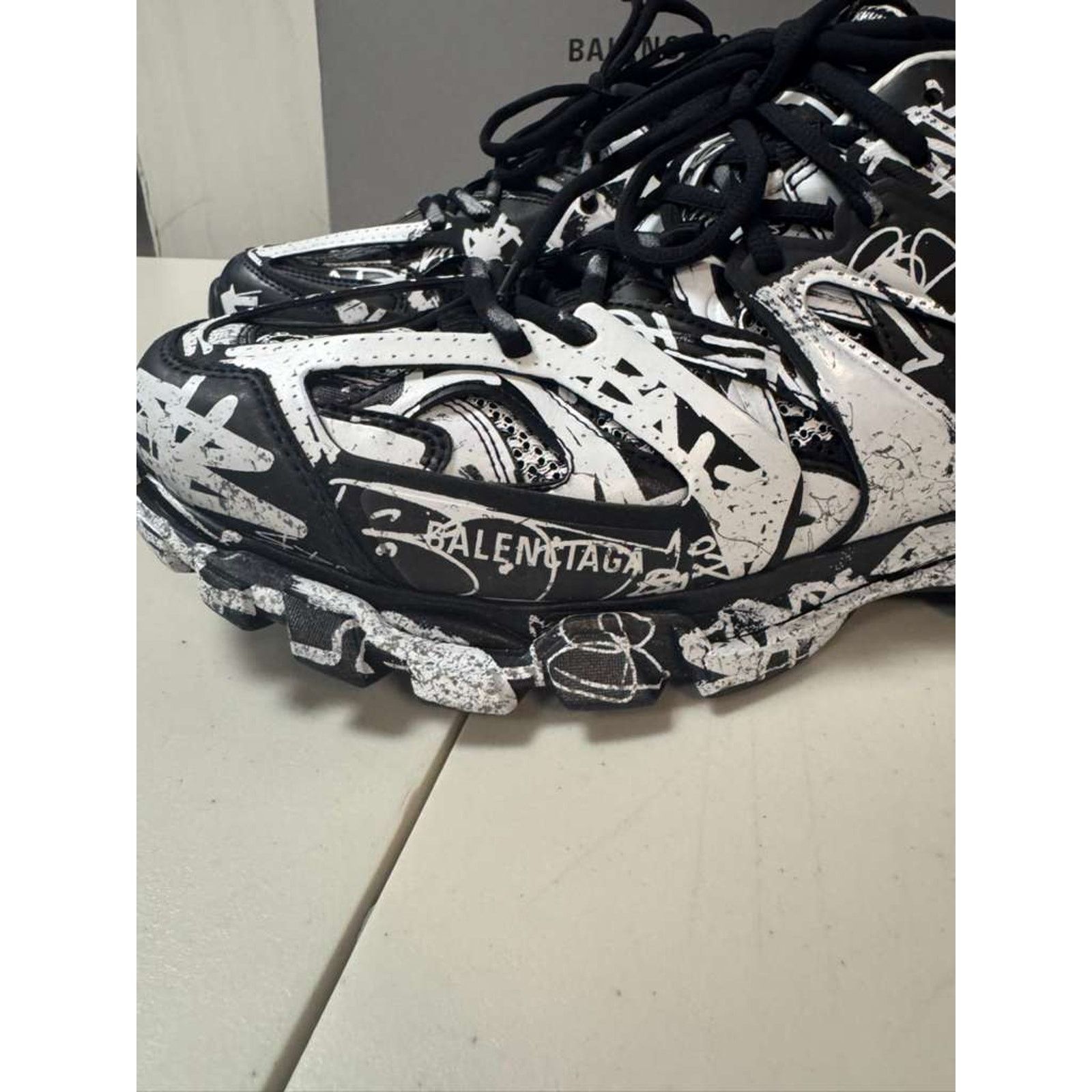 Balenciaga o1rshd1 Graffiti DirtyTrack Sneakers in Black/White Size US 13 / EU 46 - 6 Thumbnail