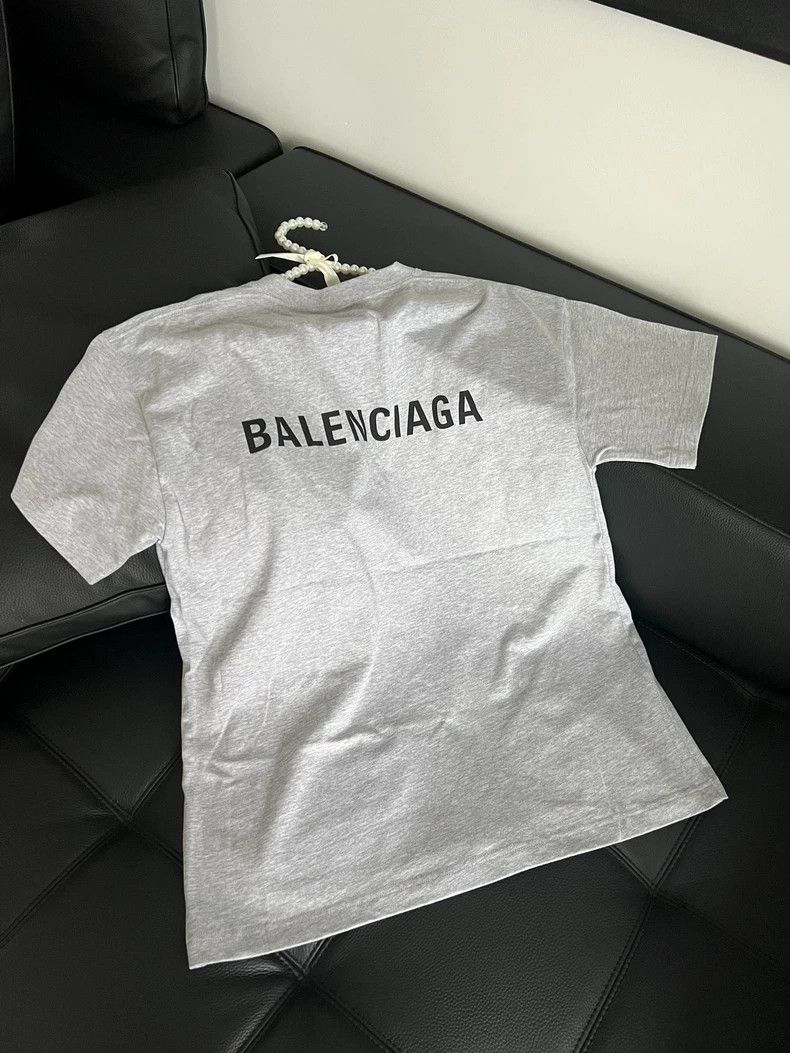 Balenciaga Balenciaga Grey Letter Short Sleeve T-Shirt 2502-Nextarrow Size US M / EU 48-50 / 2 - 2 Thumbnail