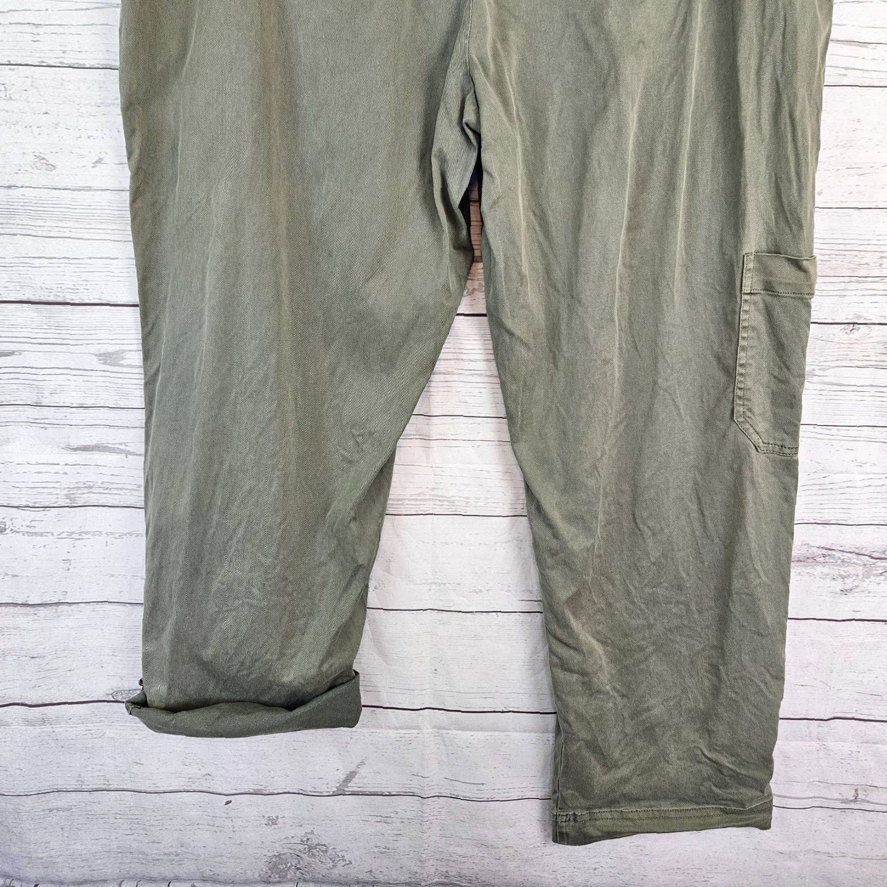 Soft Surroundings Soft Surroundings Womens Pants XL Green High Rise Roll Up Hem Cargo Flat Front 27.5 Inseam Womens Size 40" / US 18 - 5 Thumbnail