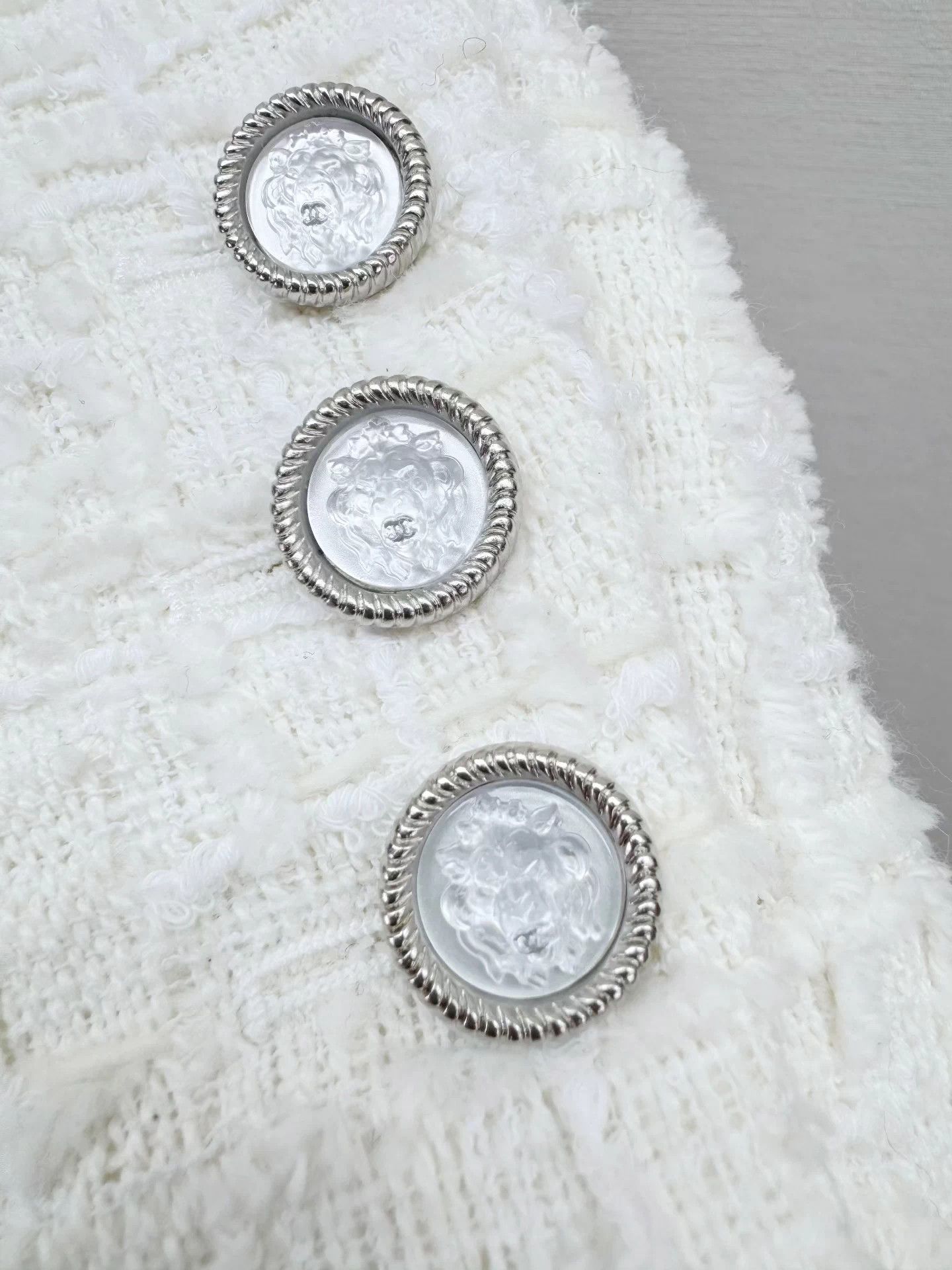 Chanel Chanel White Woven Jacket Size 44 Wang Yibo Size L / US 10 / IT 46 - 4 Thumbnail