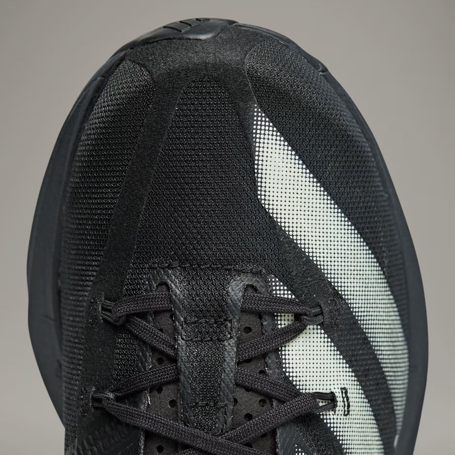 Y-3 o1s22i1n0125 Adizero Adios Pro 3 Sneakers in Black White Size US 8 / EU 41 - 7 Thumbnail