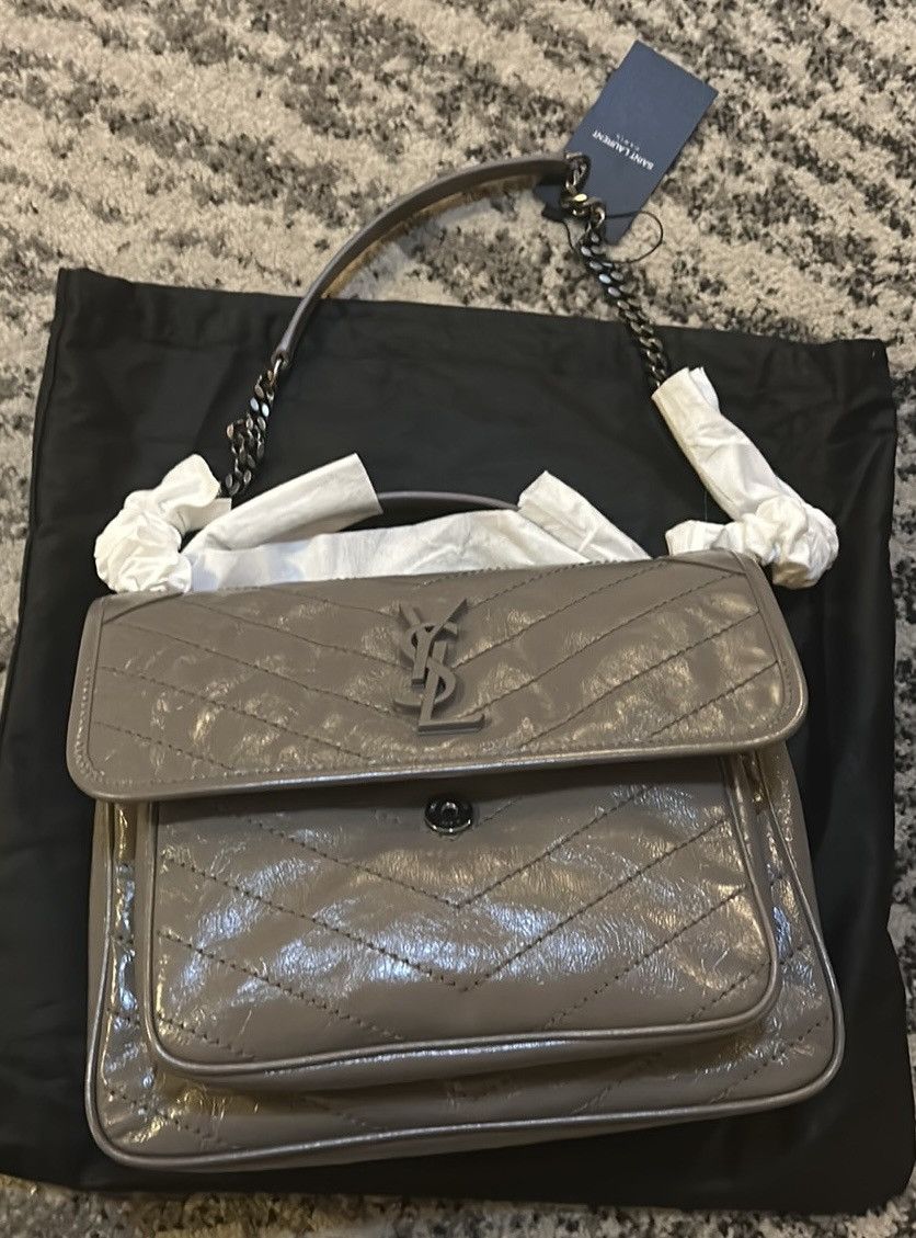 Saint Laurent Paris Saint Laurent Medium Niki Chain Leather Shoulder Bag Size ONE SIZE - 2 Thumbnail
