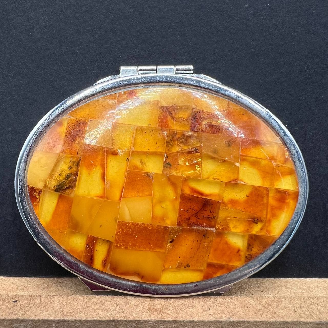 Vintage Vintage Compact Powder Box Metal Decor Genuine Baltic Amber Size ONE SIZE - 5 Thumbnail