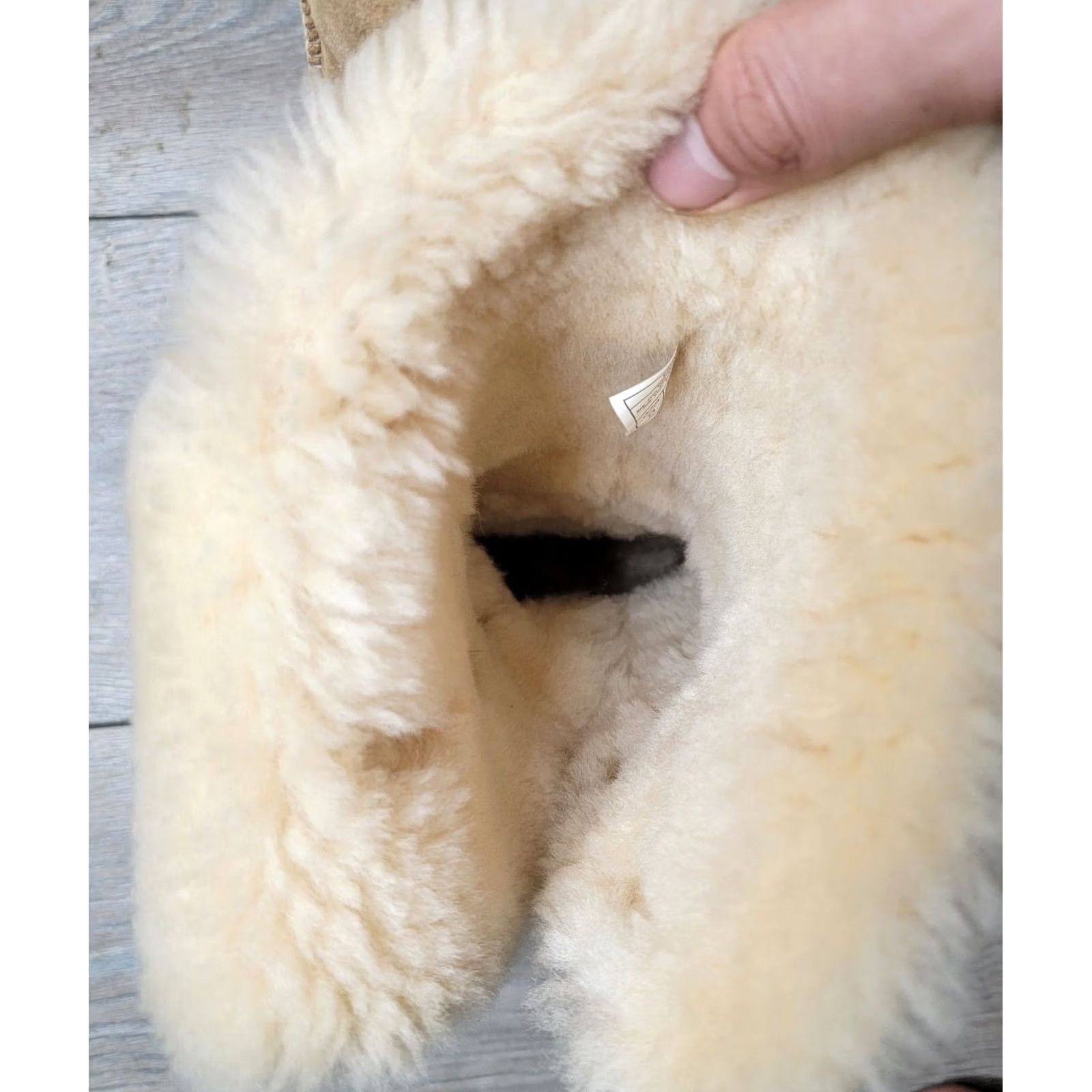 Ugg UGG Bailey Button Triplet Boots Women's Chestnut Brown Snow Boot UGG Australia Size 7 Sheepskin Winter - Women Chunky Furll? Size US 7 / IT 37 - 4 Thumbnail