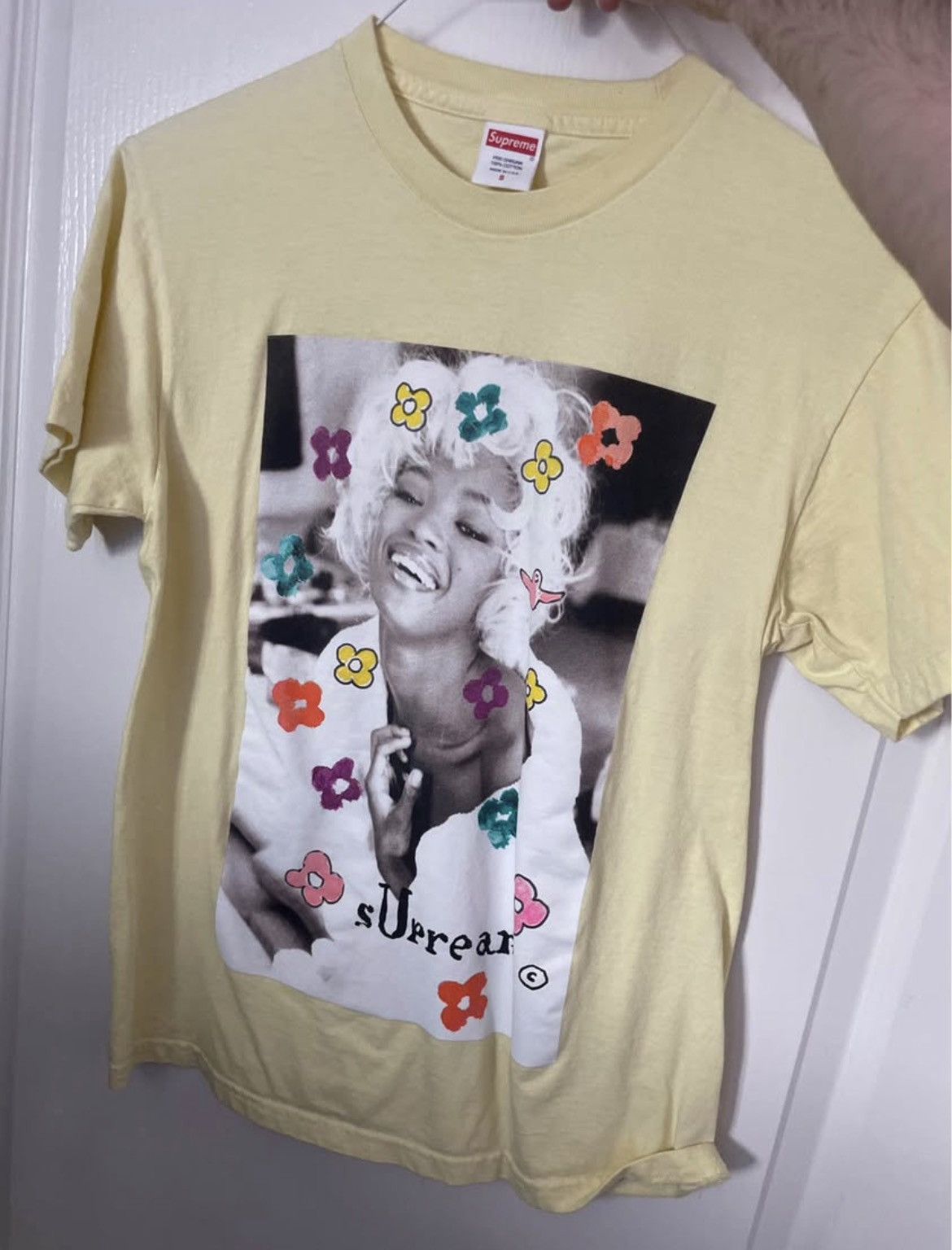 Supreme Supreme Naomi Tee 'Yellow’ Size US S / EU 44-46 / 1 - 1 Preview