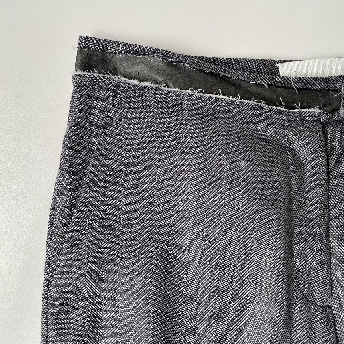 Maison Margiela S/S 05 Cut Out Waist Band Trousers Size 28" / US 6 / IT 42 - 3 Thumbnail