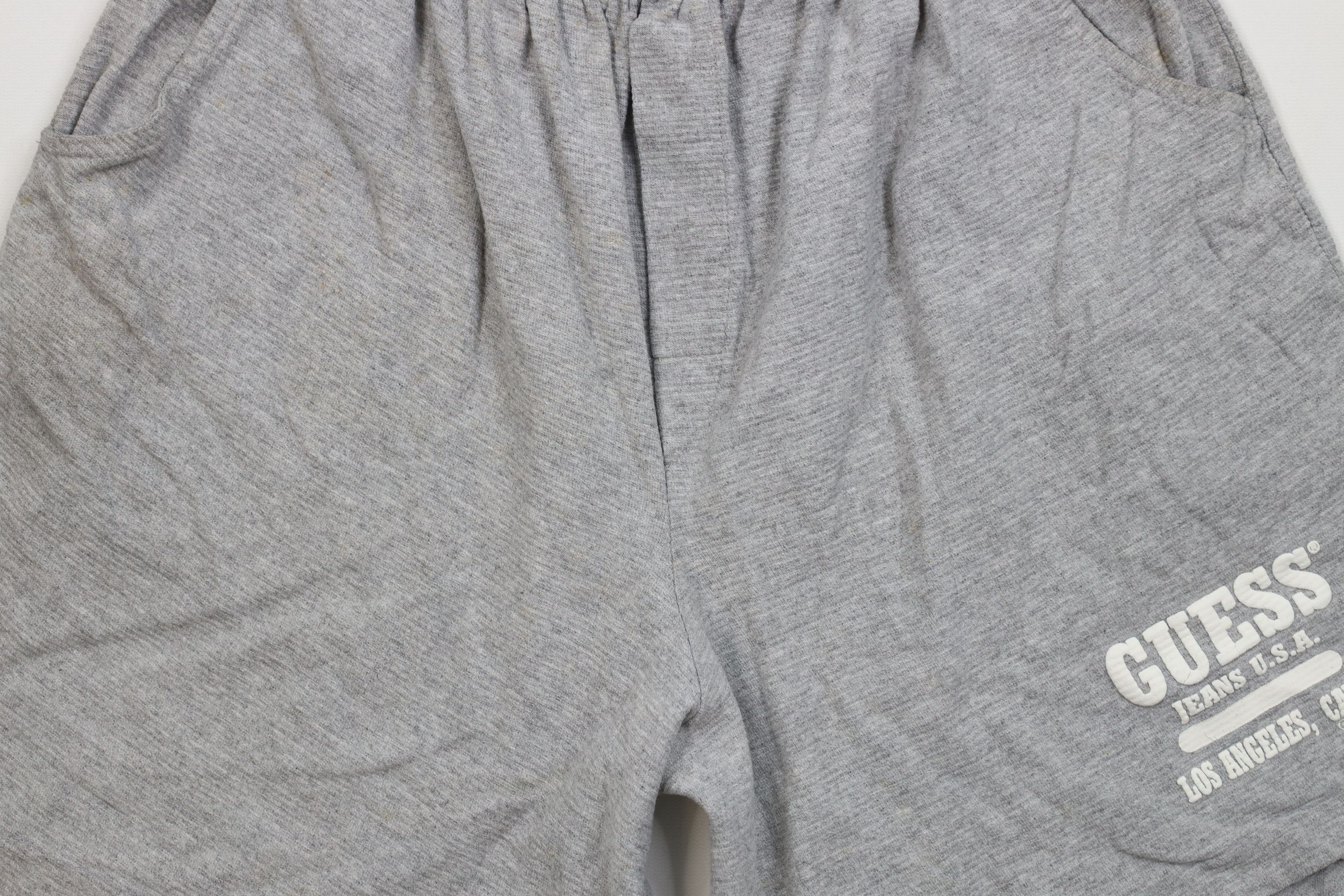 Guess Vintage 90s Guess Spell Out Puff Paint Above Knee Shorts USA Size US 32 / EU 48 - 3 Thumbnail