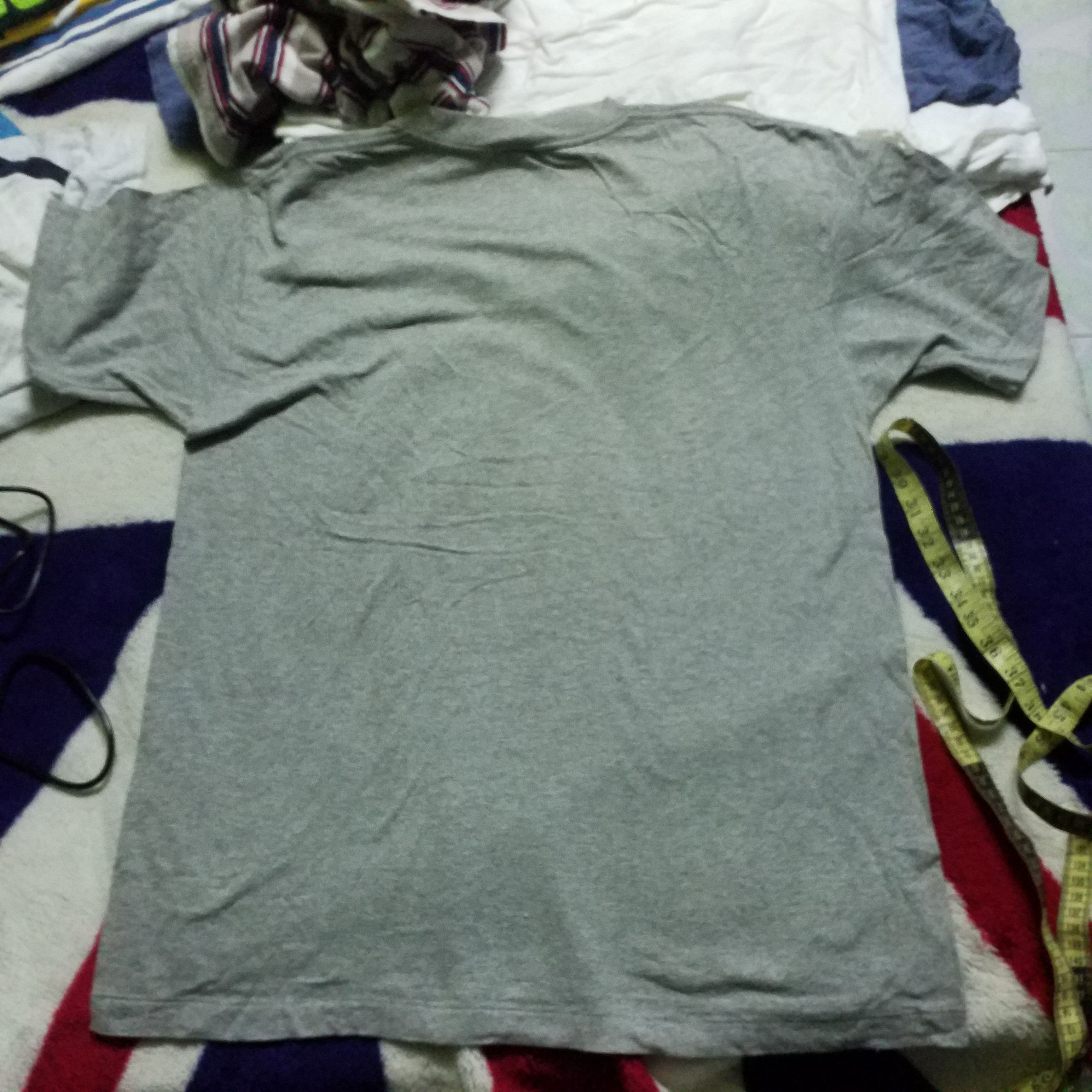 Hanes × Vintage Vintage hanes plain silver grey single stitch Size US L / EU 52-54 / 3 - 5 Thumbnail