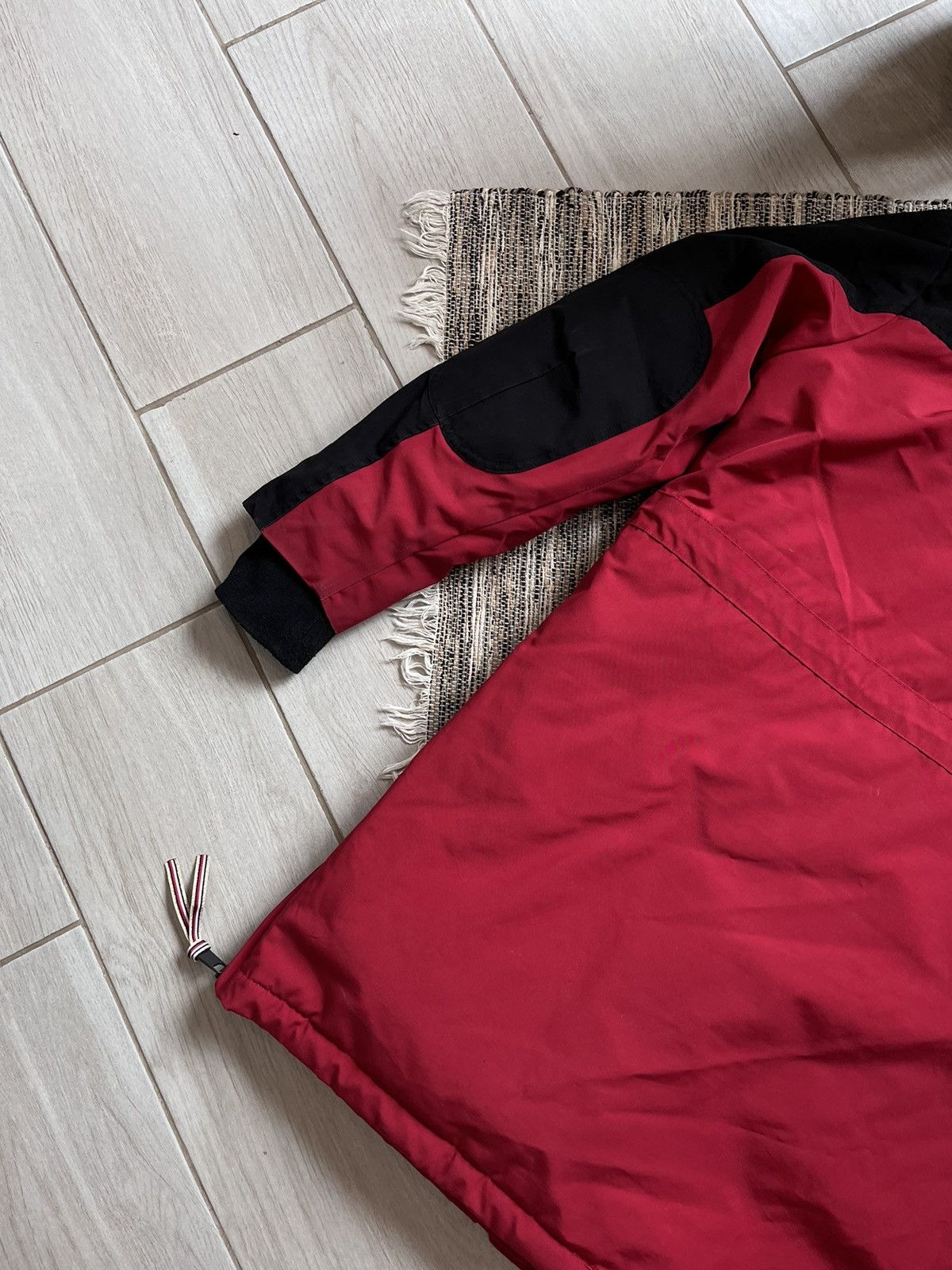 Tommy Hilfiger Tommy Hilfiger Parka Women's down jacket red minimalistic Size XS / US 0-2 / IT 36-38 - 18 Thumbnail
