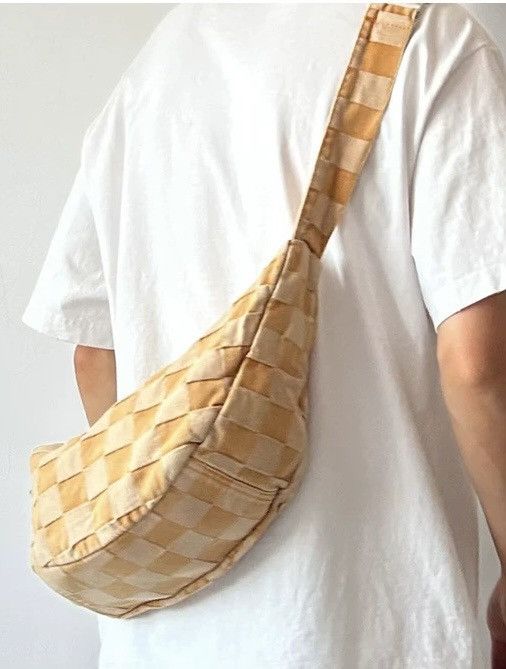 Japanese Brand 2000s aesthetic outdoor checkerboard messenger bag hobo bag Size ONE SIZE - 2 Thumbnail