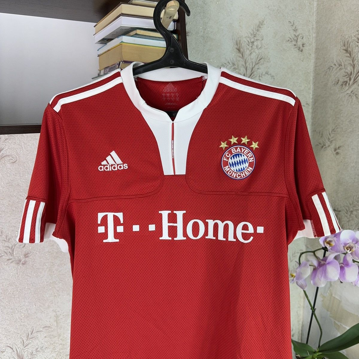 Vintage Adidas Bayern Munich Jersey 2009 Home Soccer Football M Size US S / EU 44-46 / 1 - 4 Thumbnail