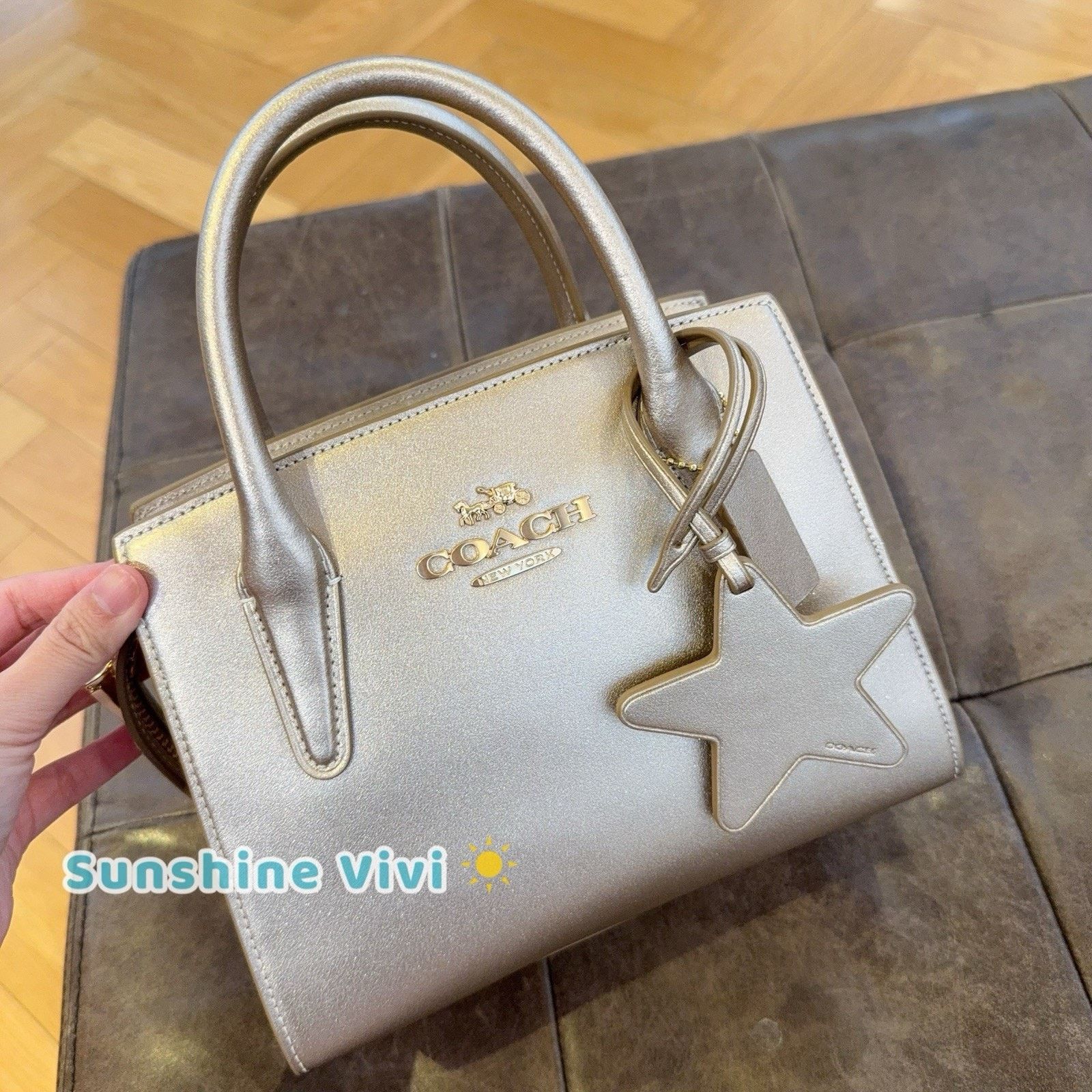 Coach NWT COACH Andrea Carryall Bag CW024 Gold/Light Champagne Size ONE SIZE - 1 Thumbnail