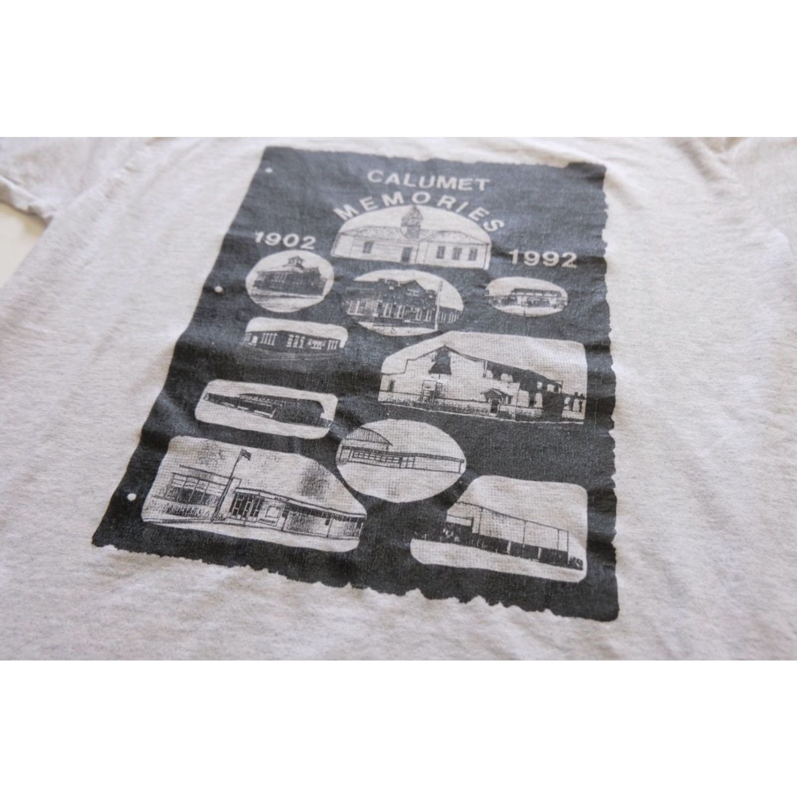 Vintage VINTAGE SCREEN STARS BEST 90s T-Shirt Gray L Men’s SZ L Crew Neck Single Stitch USA Made Peace Pipe Graphic Print Size US L / EU 52-54 / 3 - 6 Thumbnail