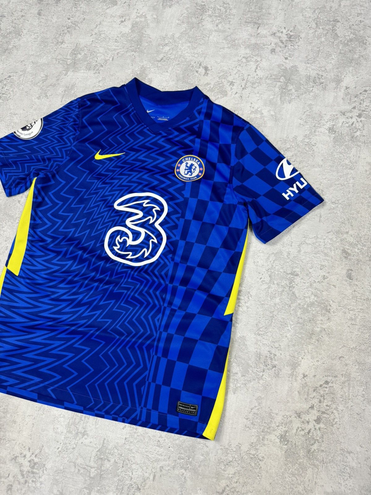 Chelsea Soccer Nike Chelsea 2021 Home Shirt Football Soccer Jersey Size L Size US L / EU 52-54 / 3 - 3 Thumbnail