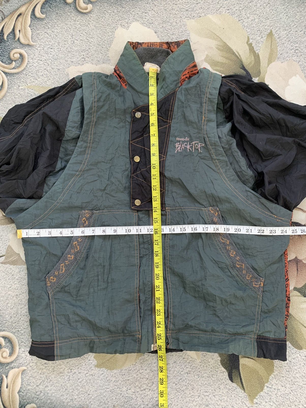 Reebok Vtg Reebok Black Top Jacket Size US M / EU 48-50 / 2 - 14 Thumbnail